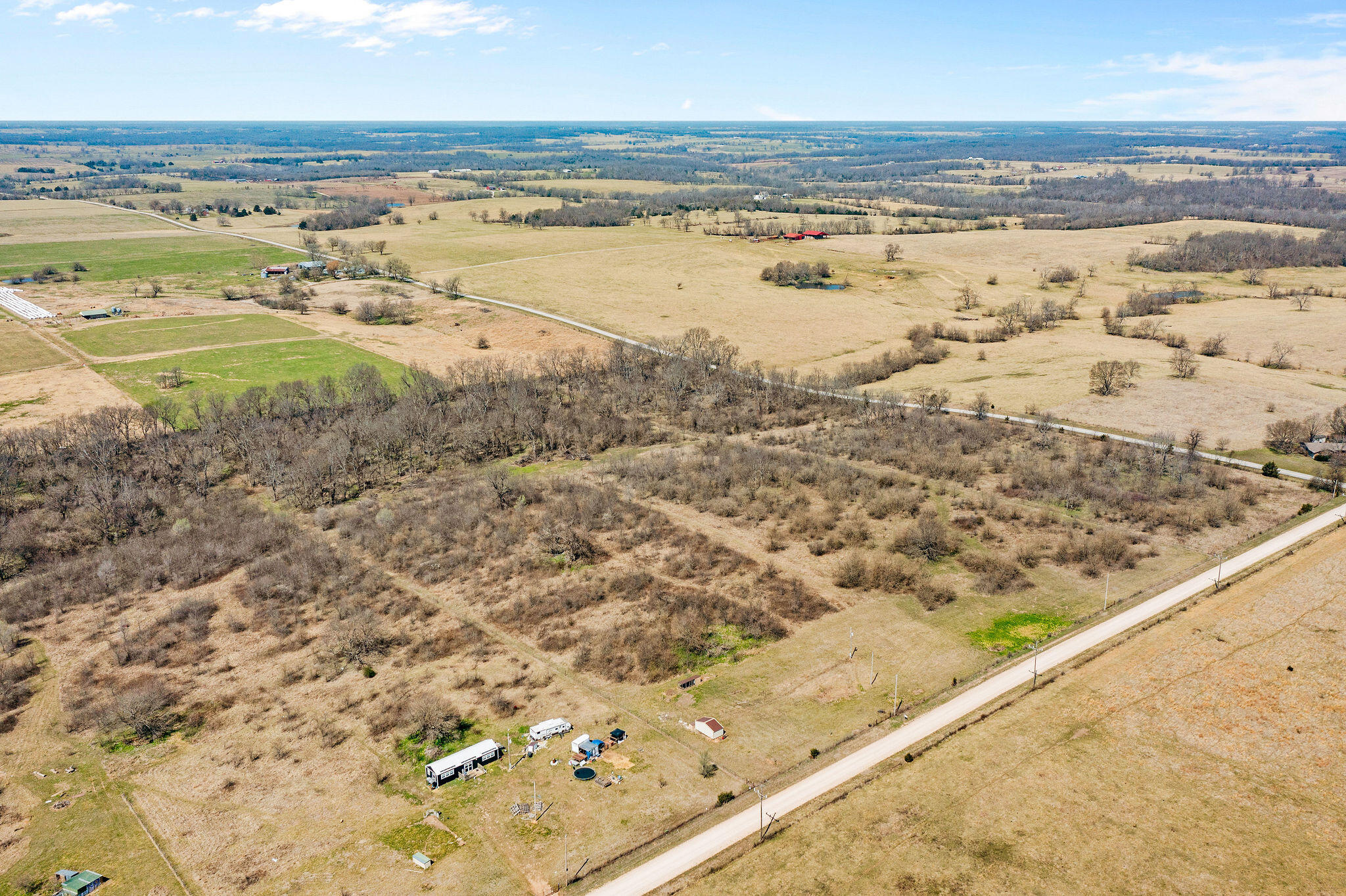 21170 South 1125 Road Property Photo 6