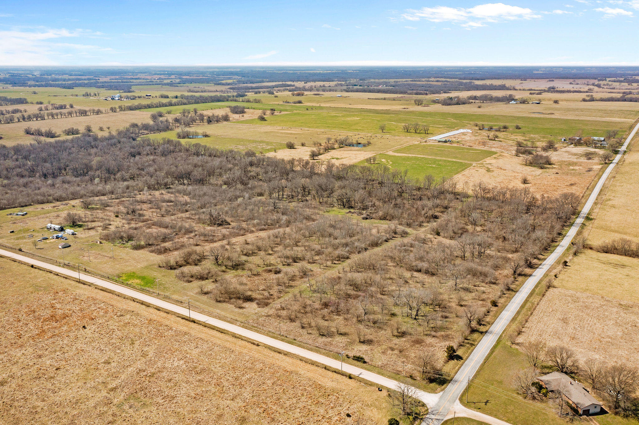 21170 South 1125 Road Property Photo 8