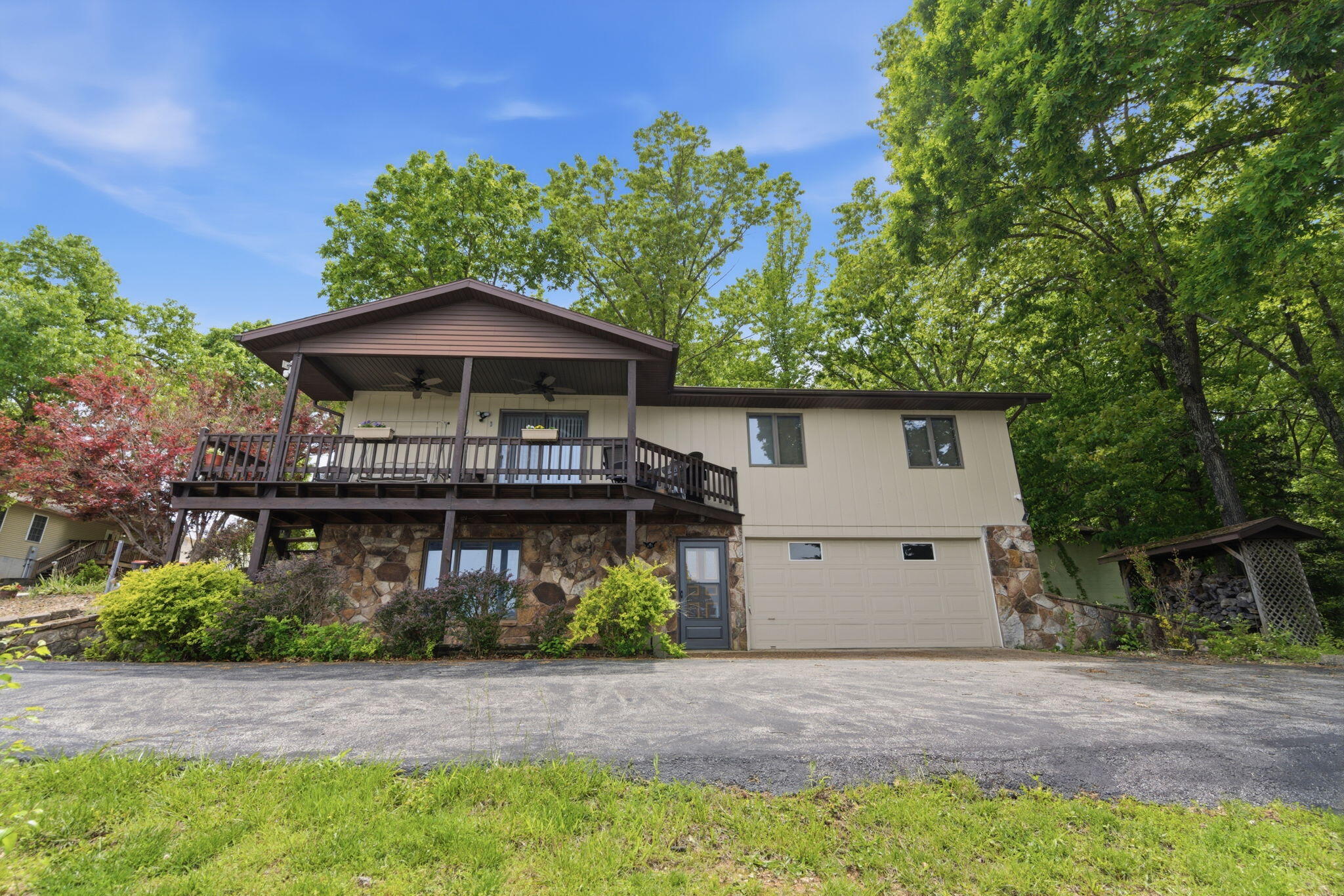 51 Stonemont Road Property Photo 5
