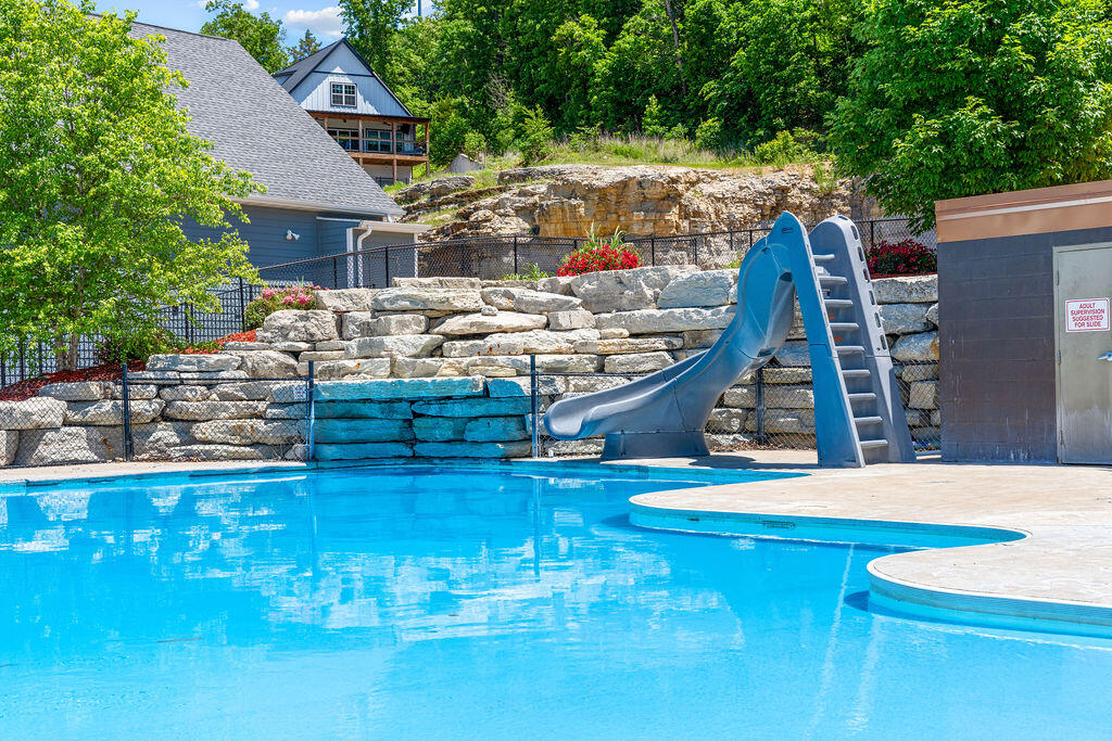 128 Chateau Mountain Court Property Photo 81