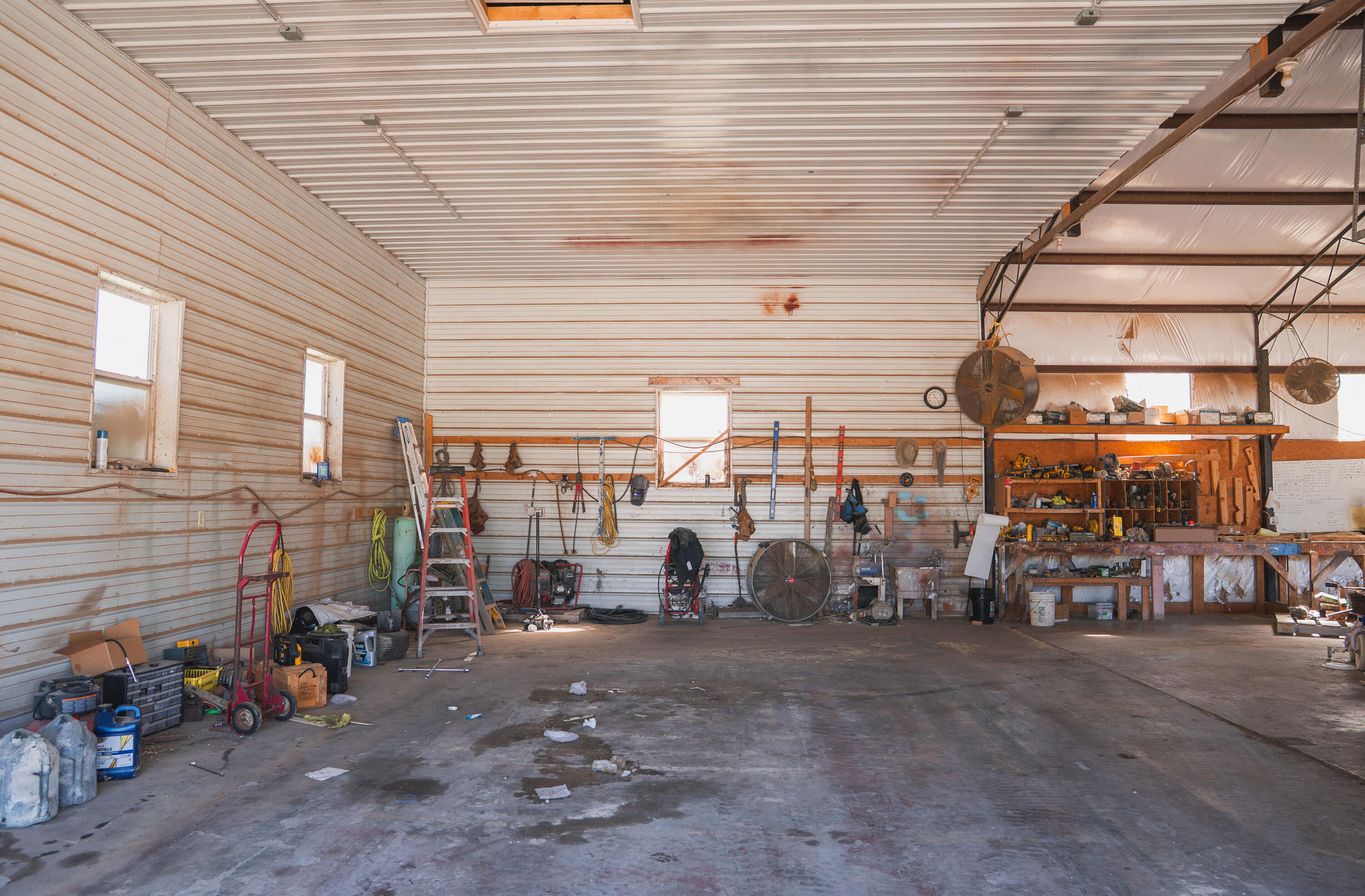 450 East 375th Road Property Photo 18