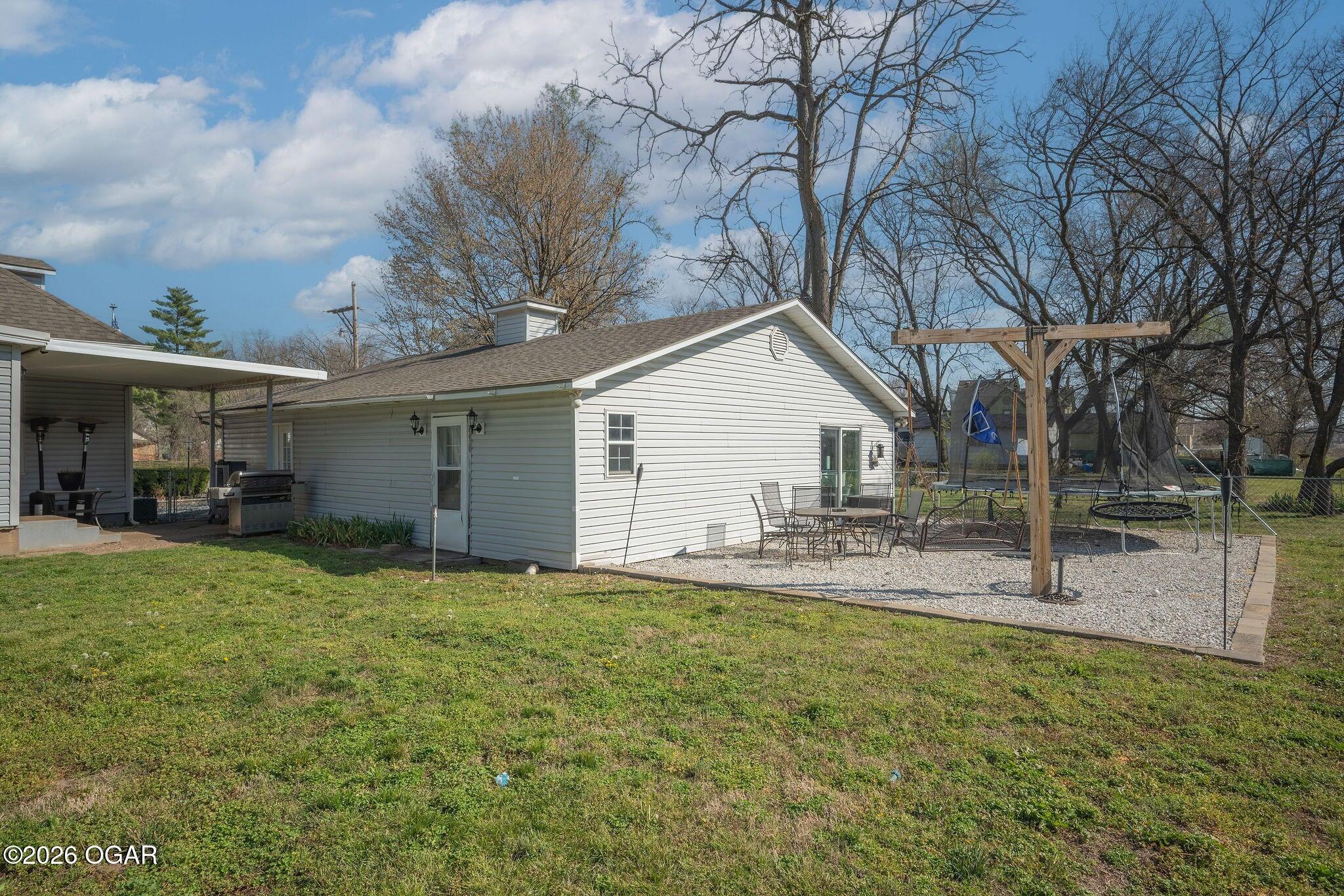 436 Oneida Street Property Photo 34