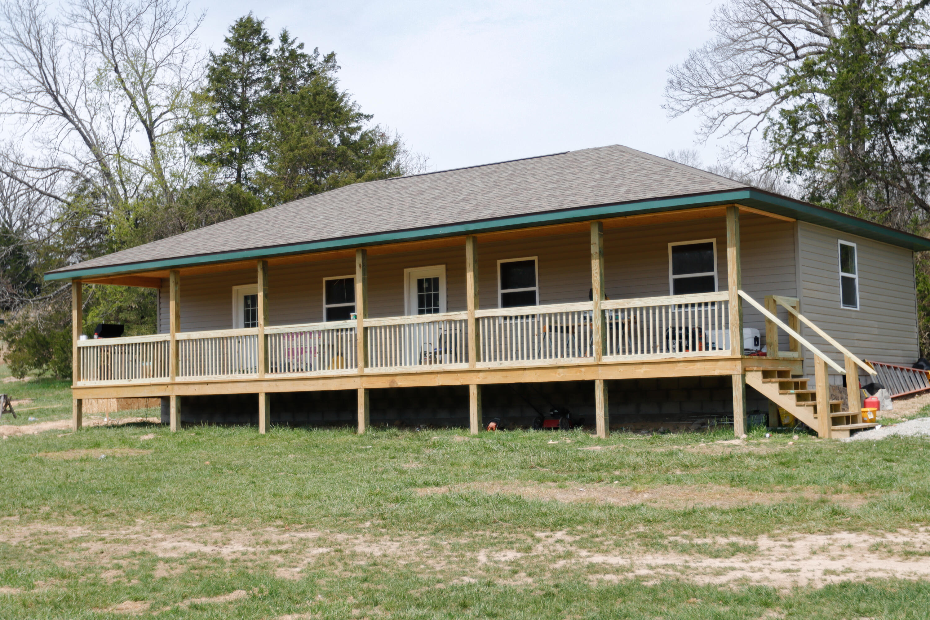 487 Fox Den Drive Property Photo 2
