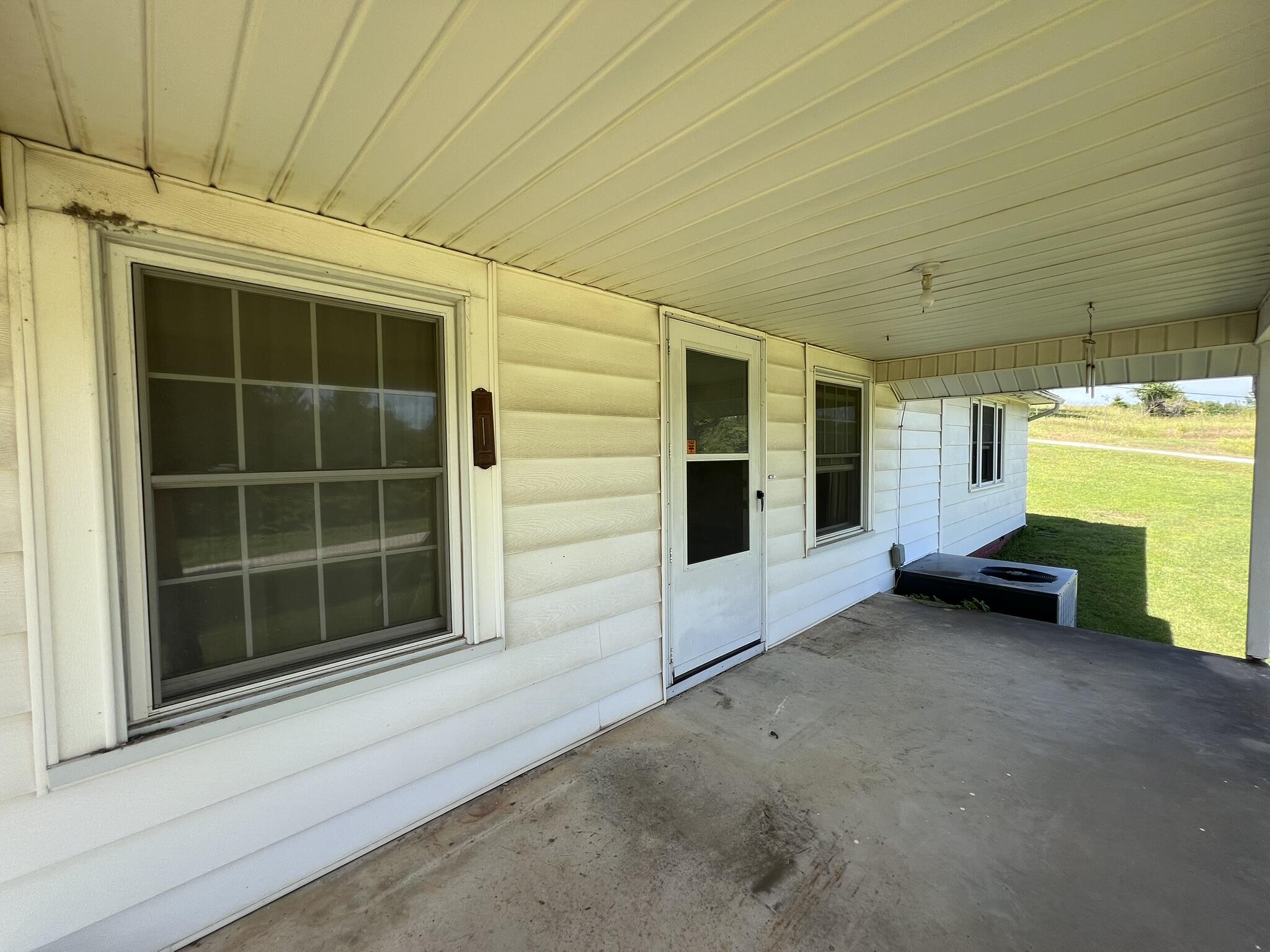6413 County Road 5-403 Property Photo 9