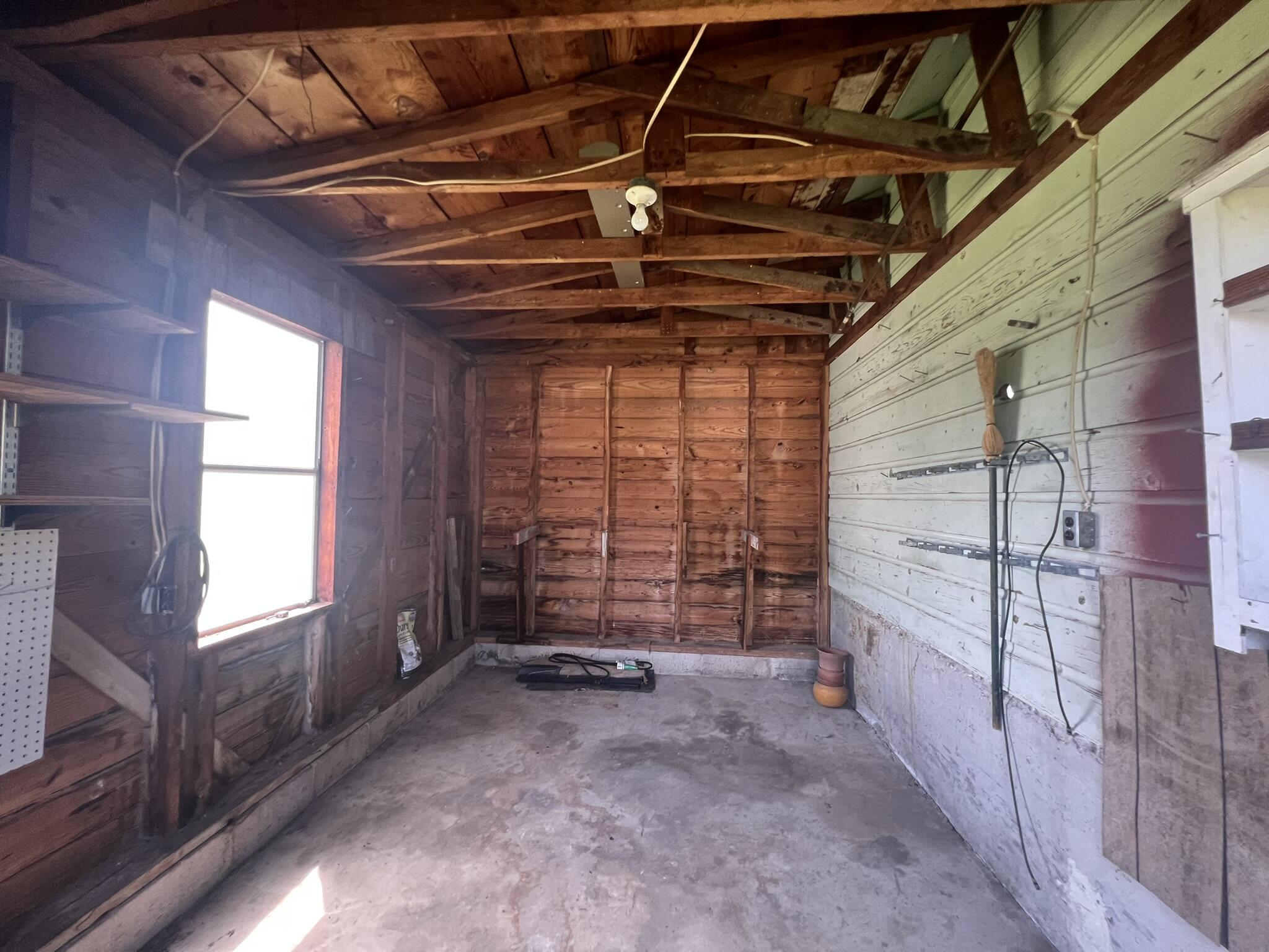 6413 County Road 5-403 Property Photo 39