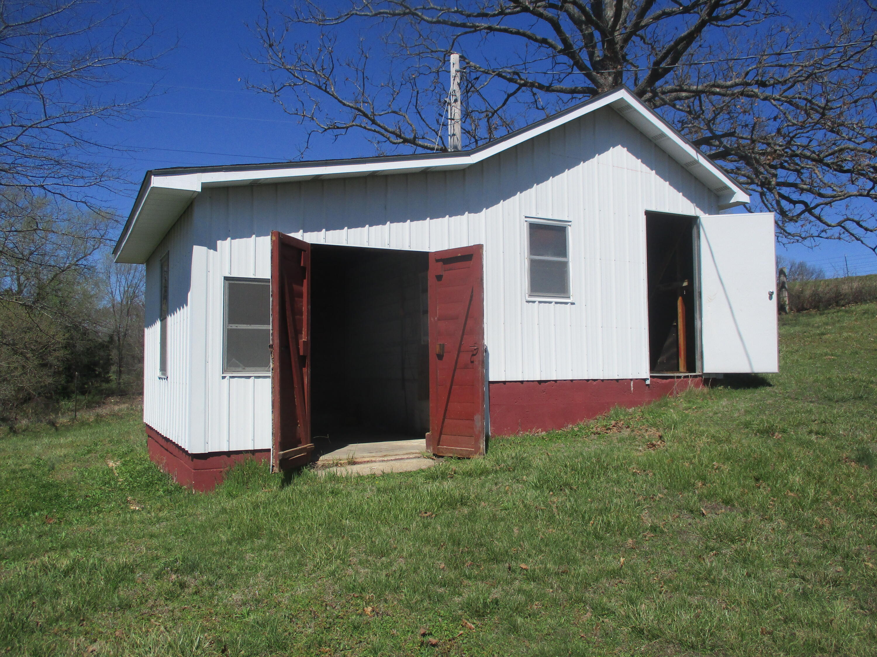 6413 County Road 5-403 Property Photo 40