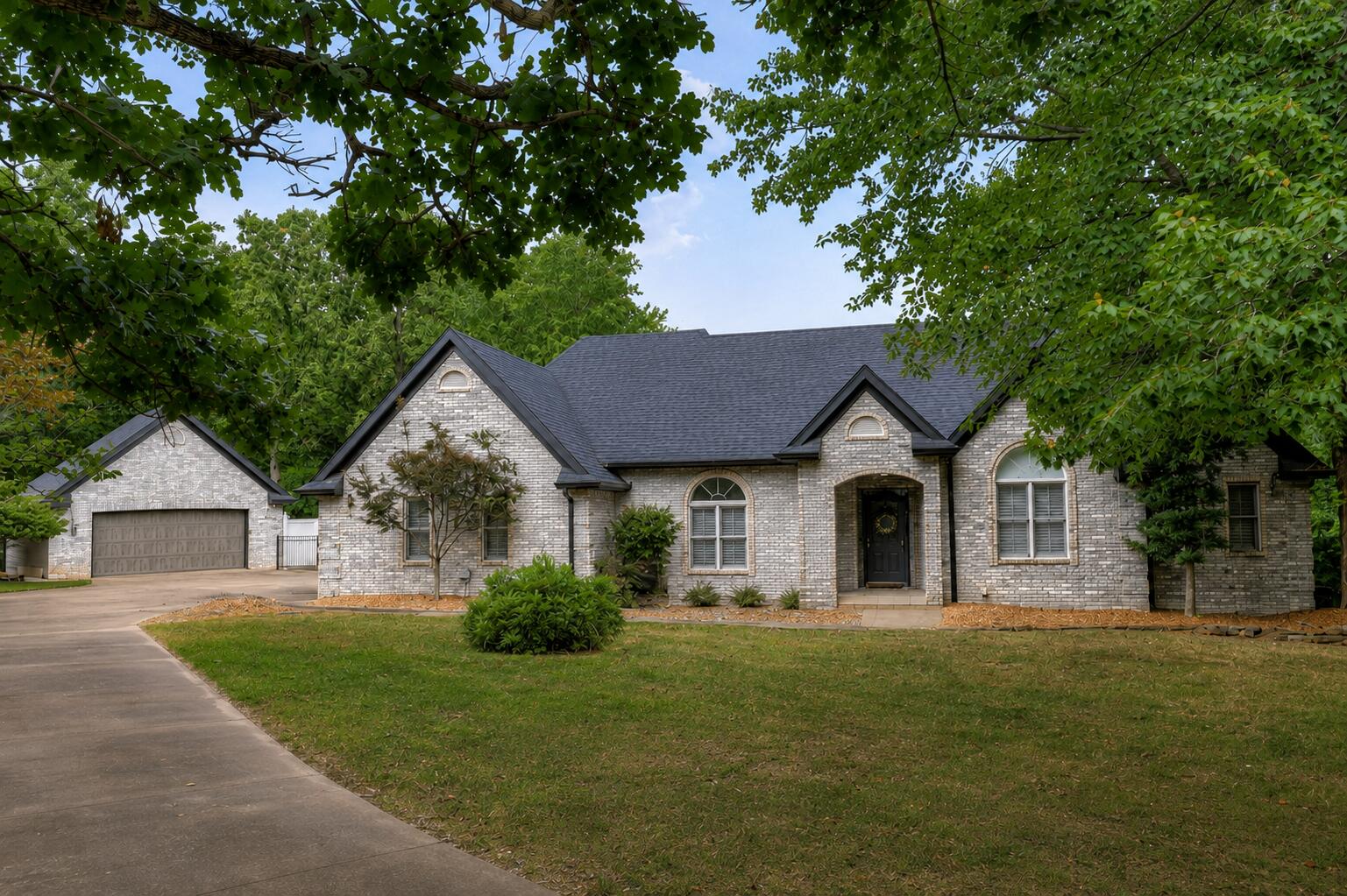 7 Deer Run Drive Property Photo 1
