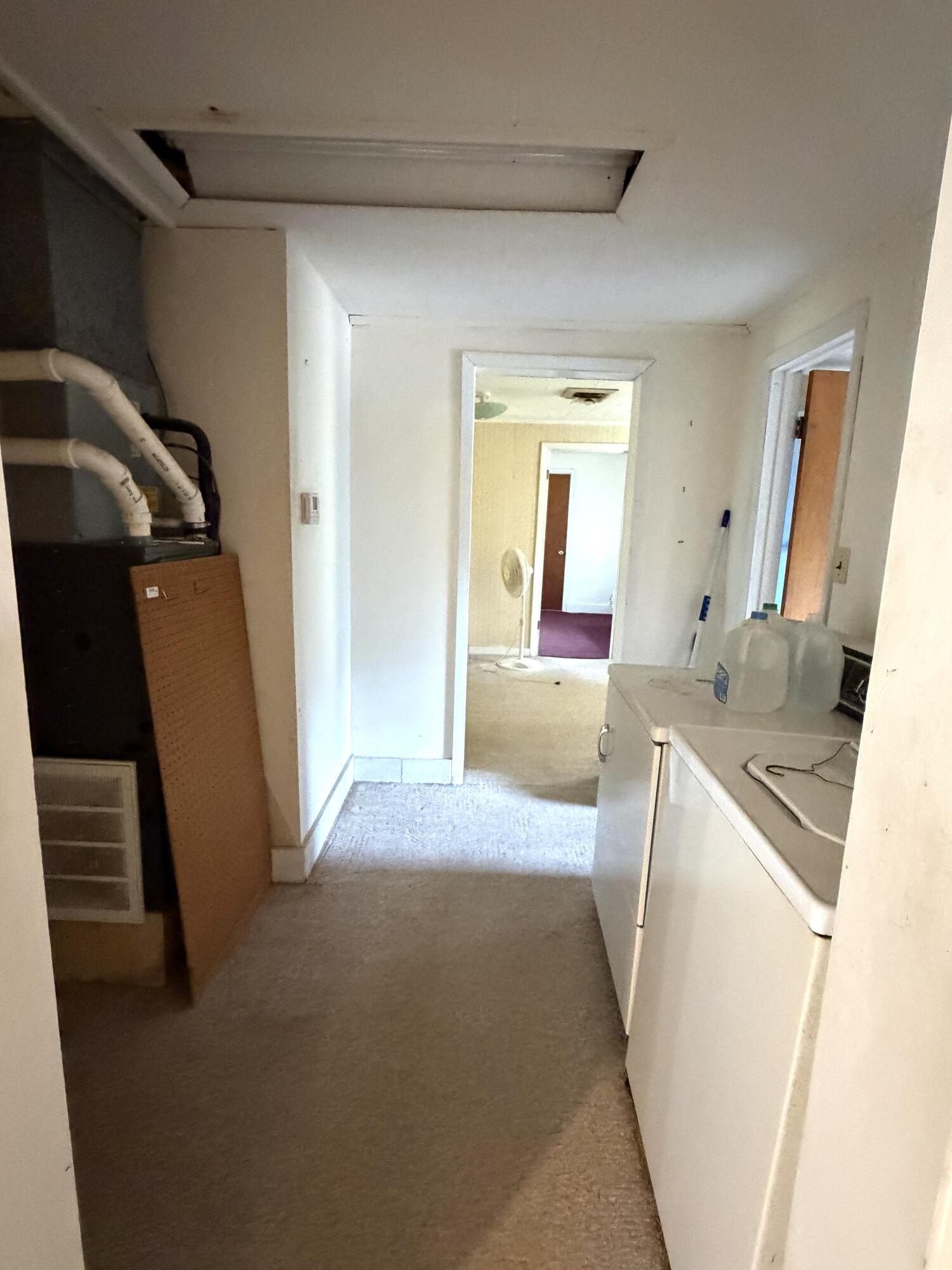 16232 Martin Drive Property Photo 6