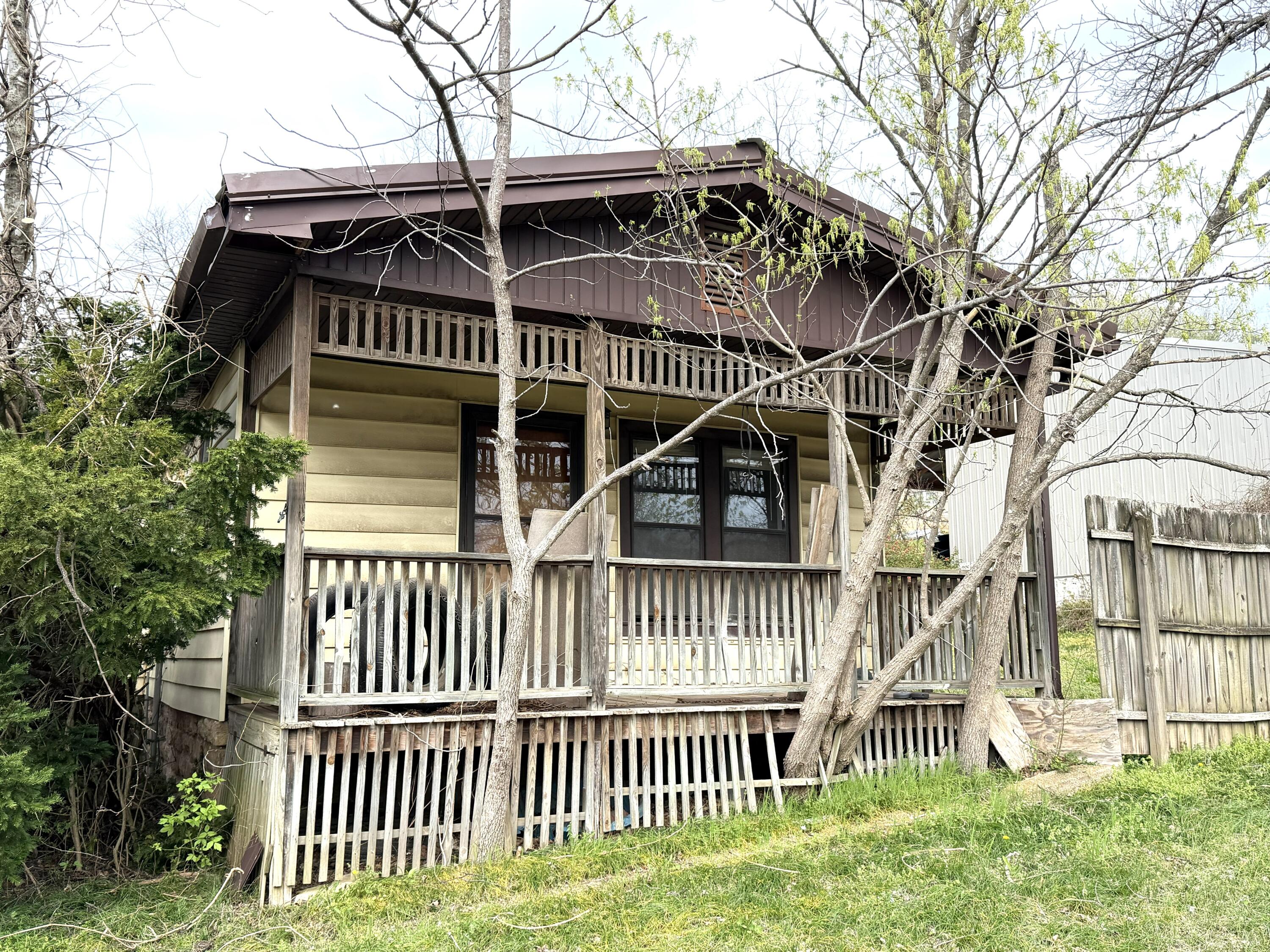 16232 Martin Drive Property Photo 11