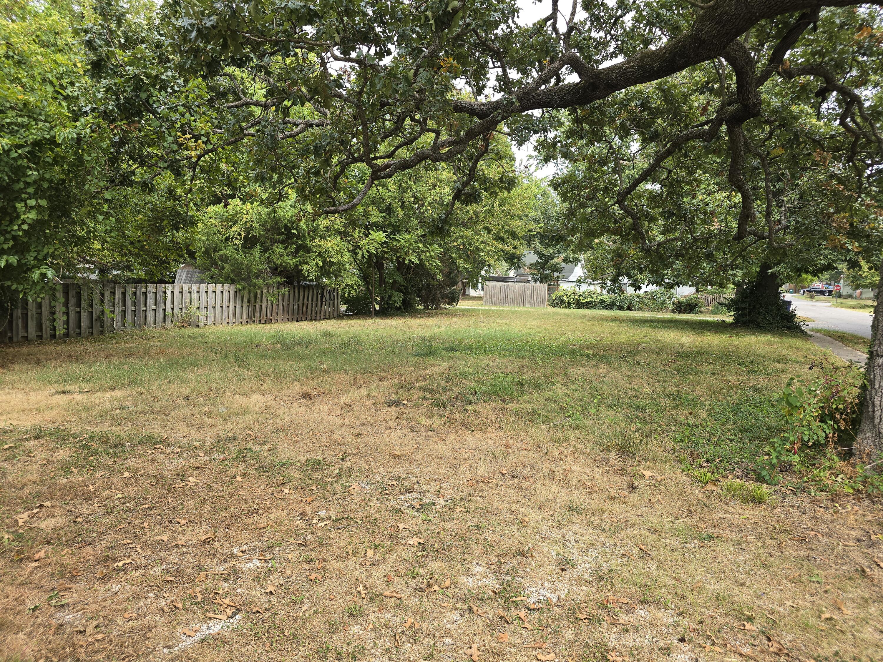2500 North Grant Avenue Property Photo 11