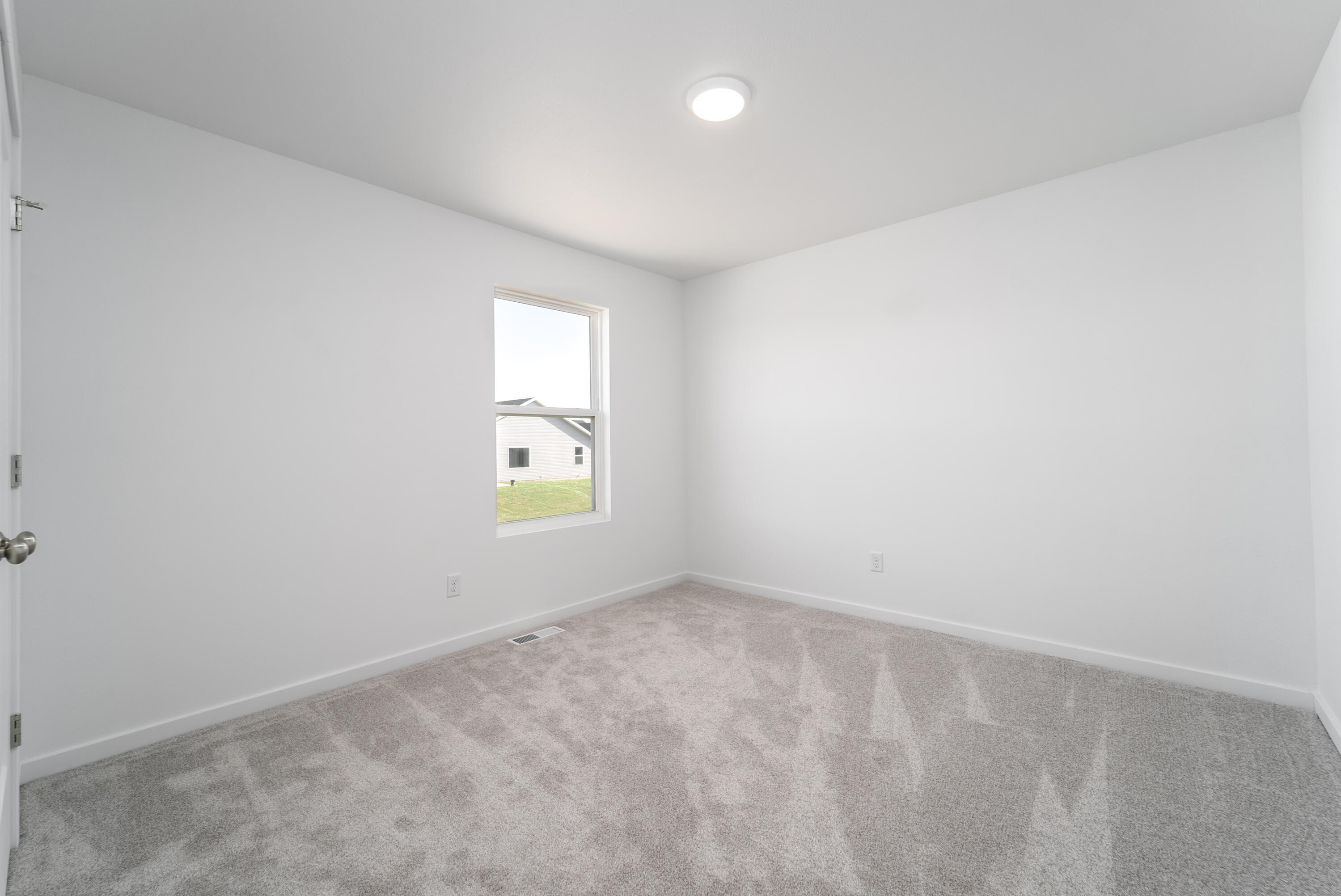 1726 North Boxwood Drive Property Photo 13