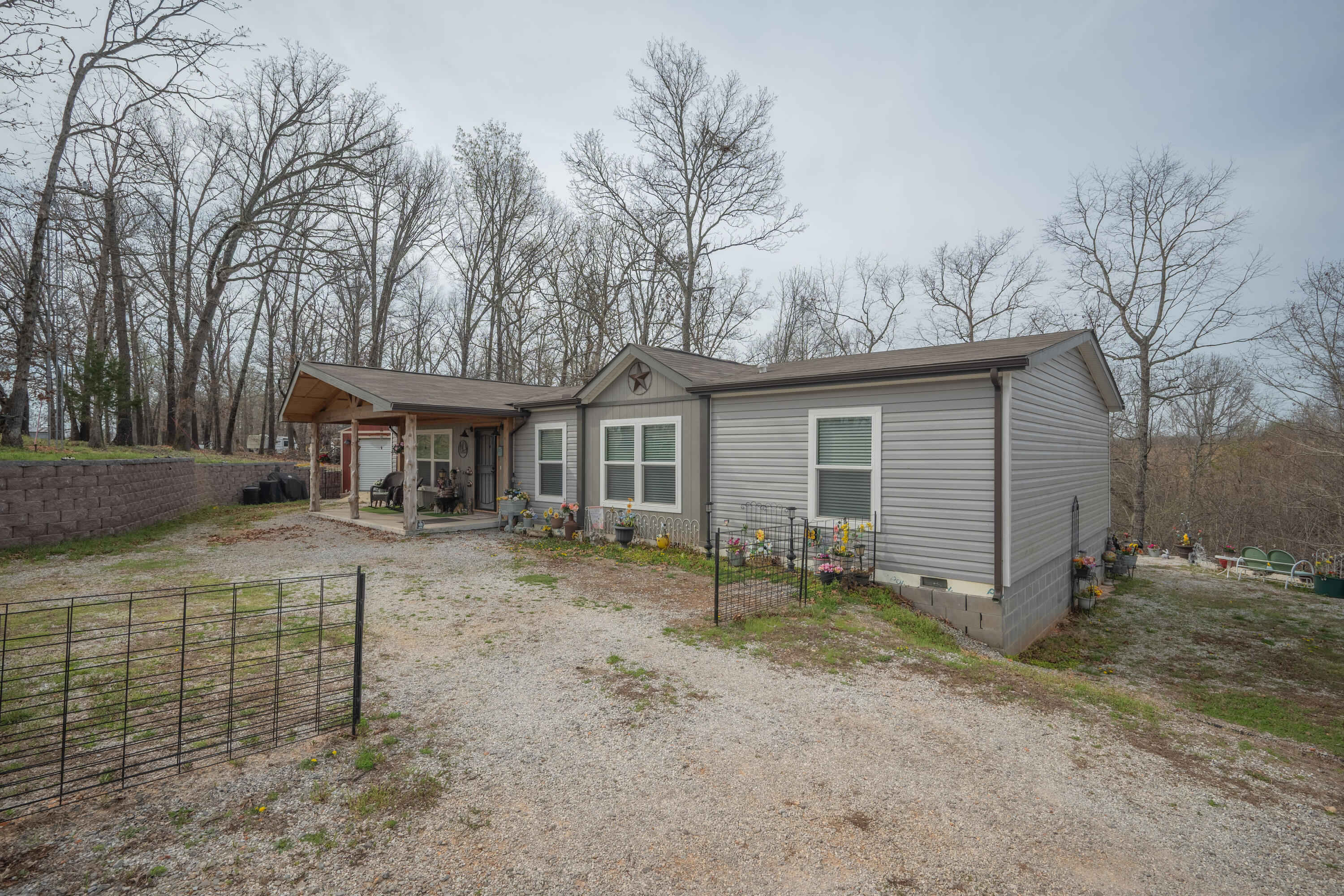 553 Buckeye Lane Property Photo 9