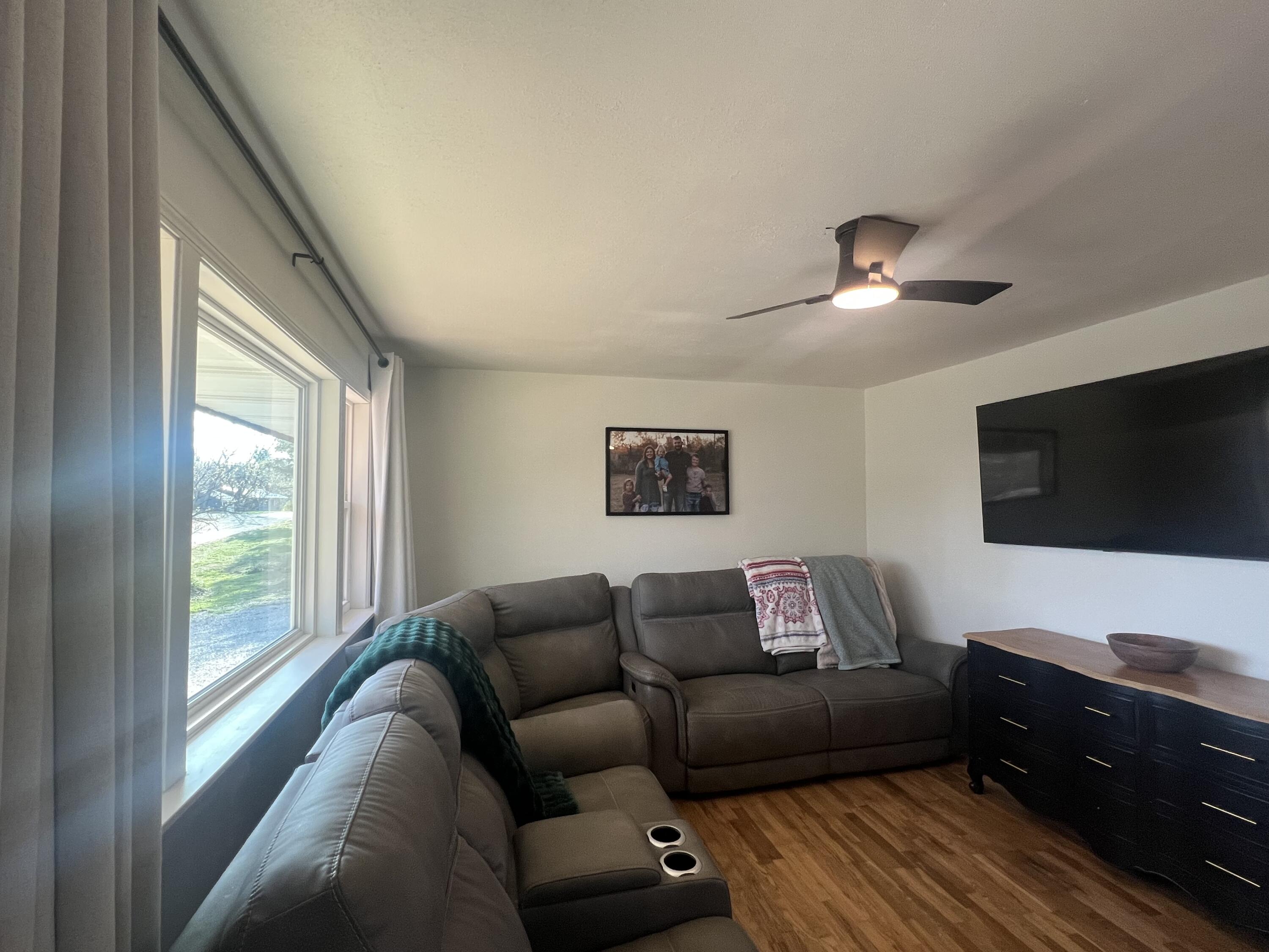 9077 Charles Drive Property Photo 3