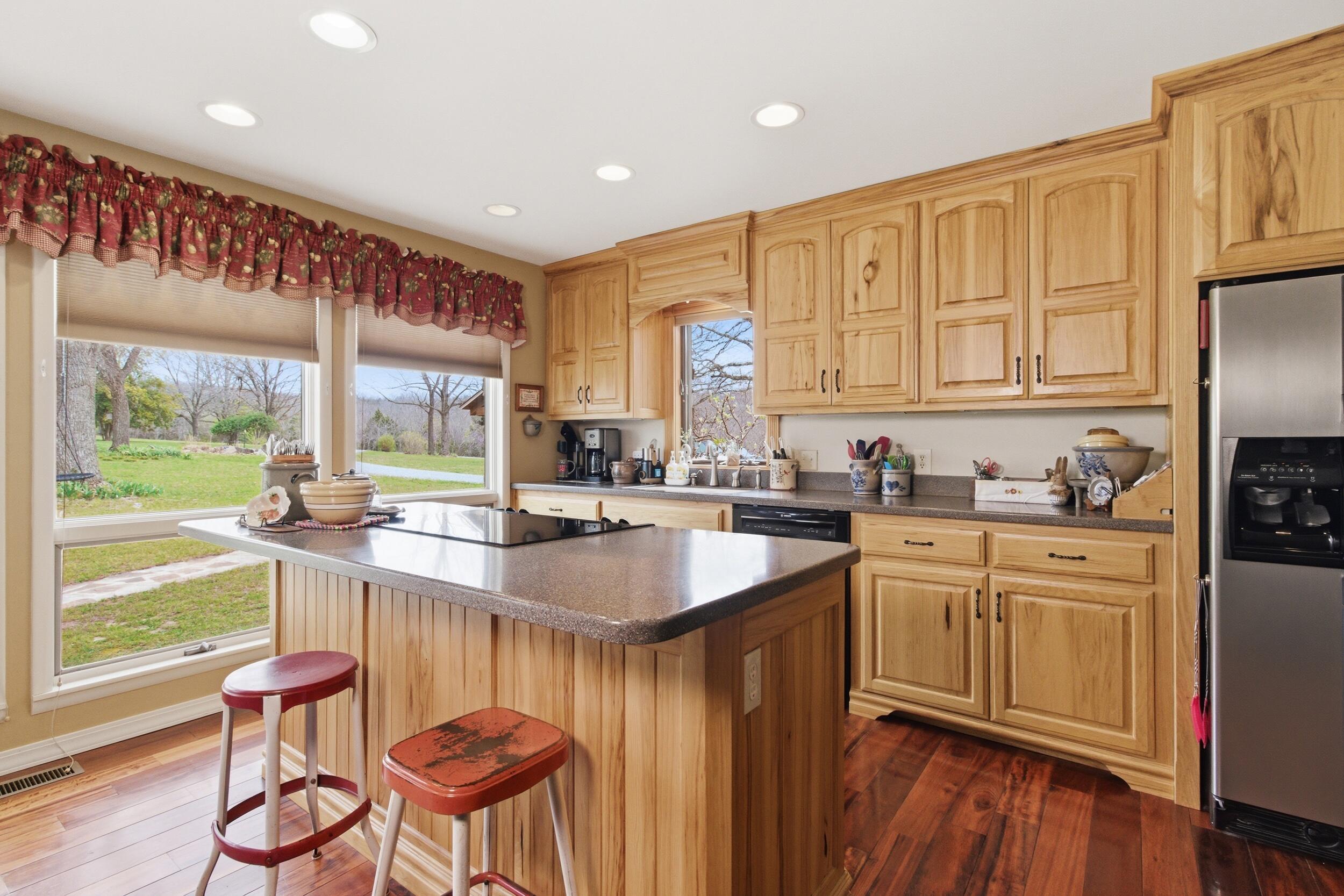 6325 Highway Z Property Photo 7