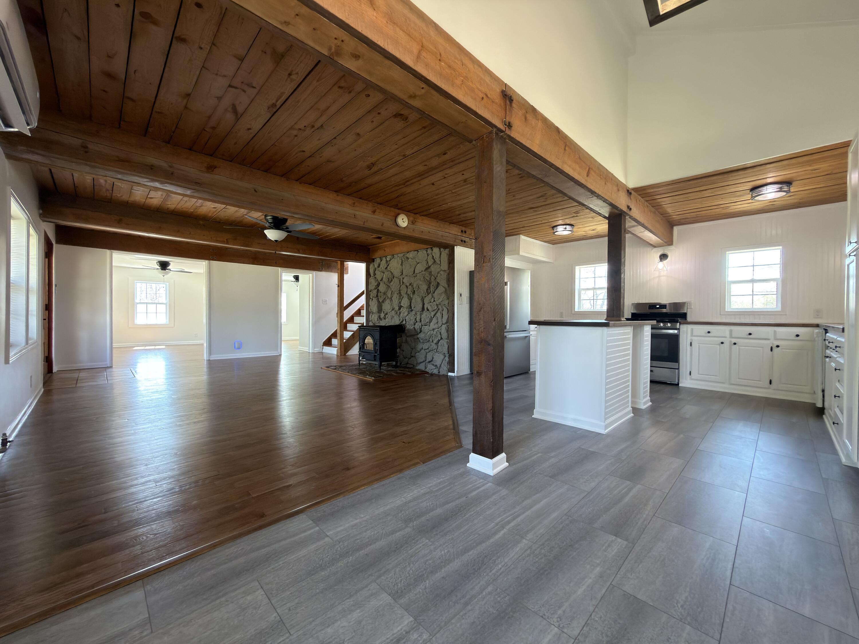 2731 County Road 250 Property Photo 32