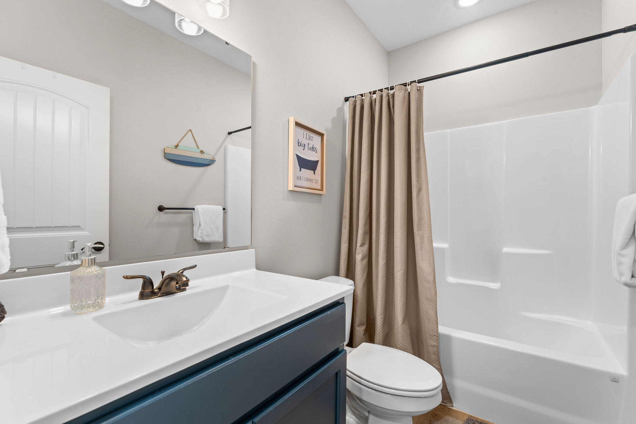 105 Chateau Mountain Drive Property Photo 38