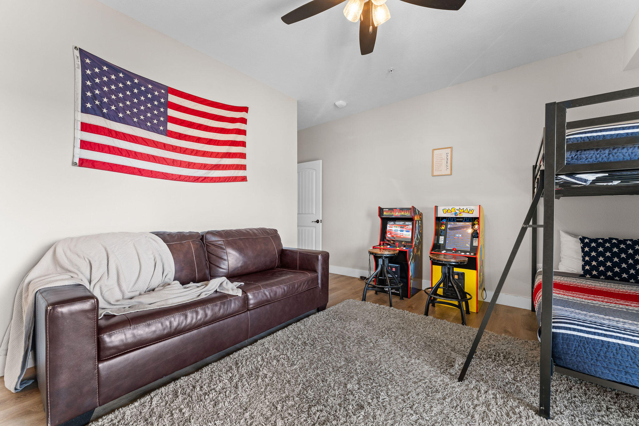105 Chateau Mountain Drive Property Photo 40