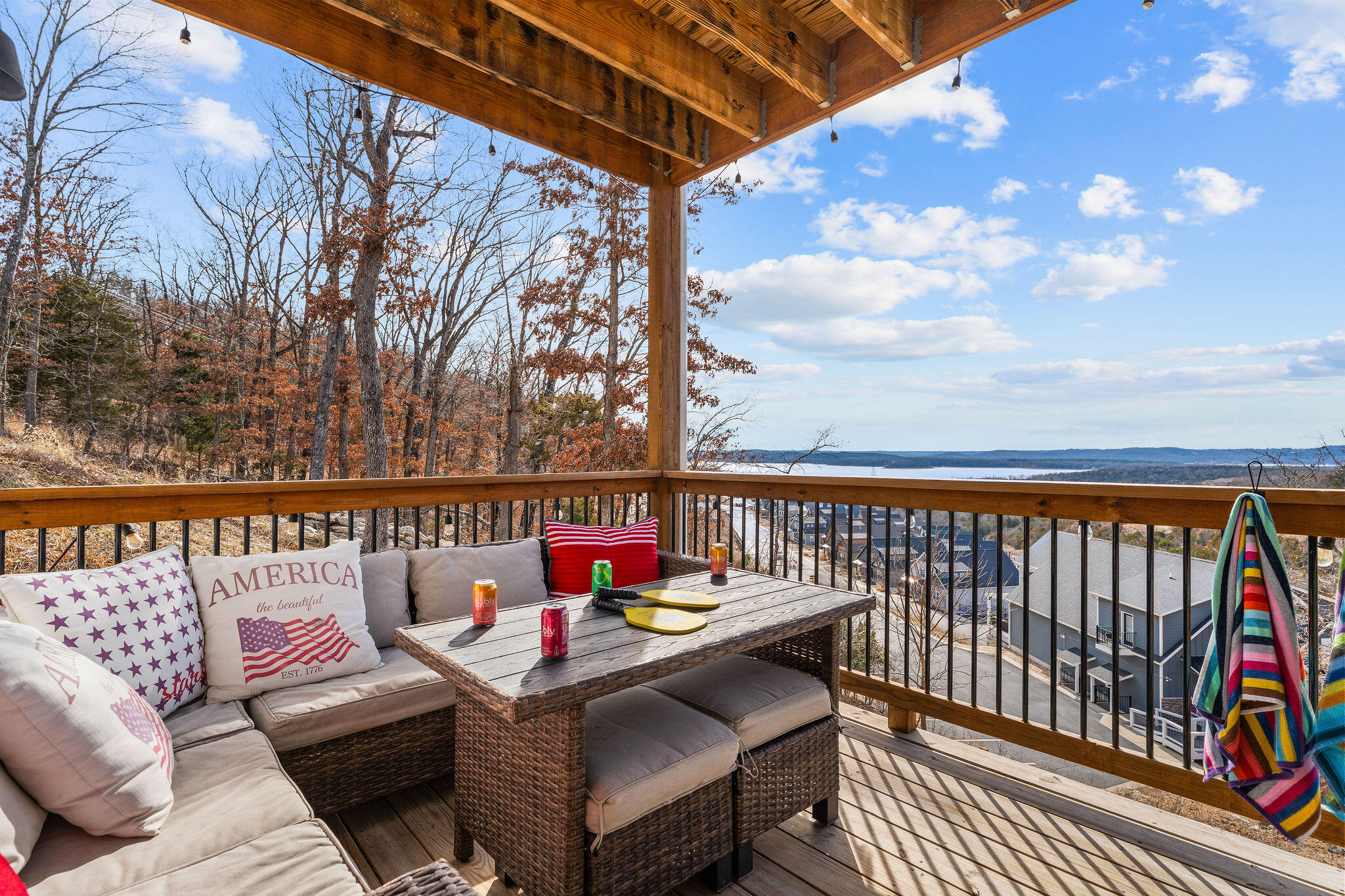 105 Chateau Mountain Drive Property Photo 44