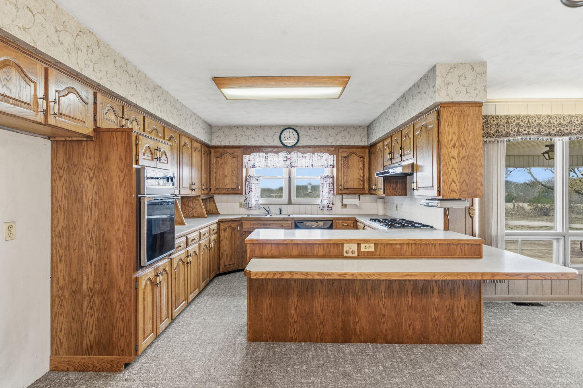 3916 South Springfield Avenue Property Photo 10