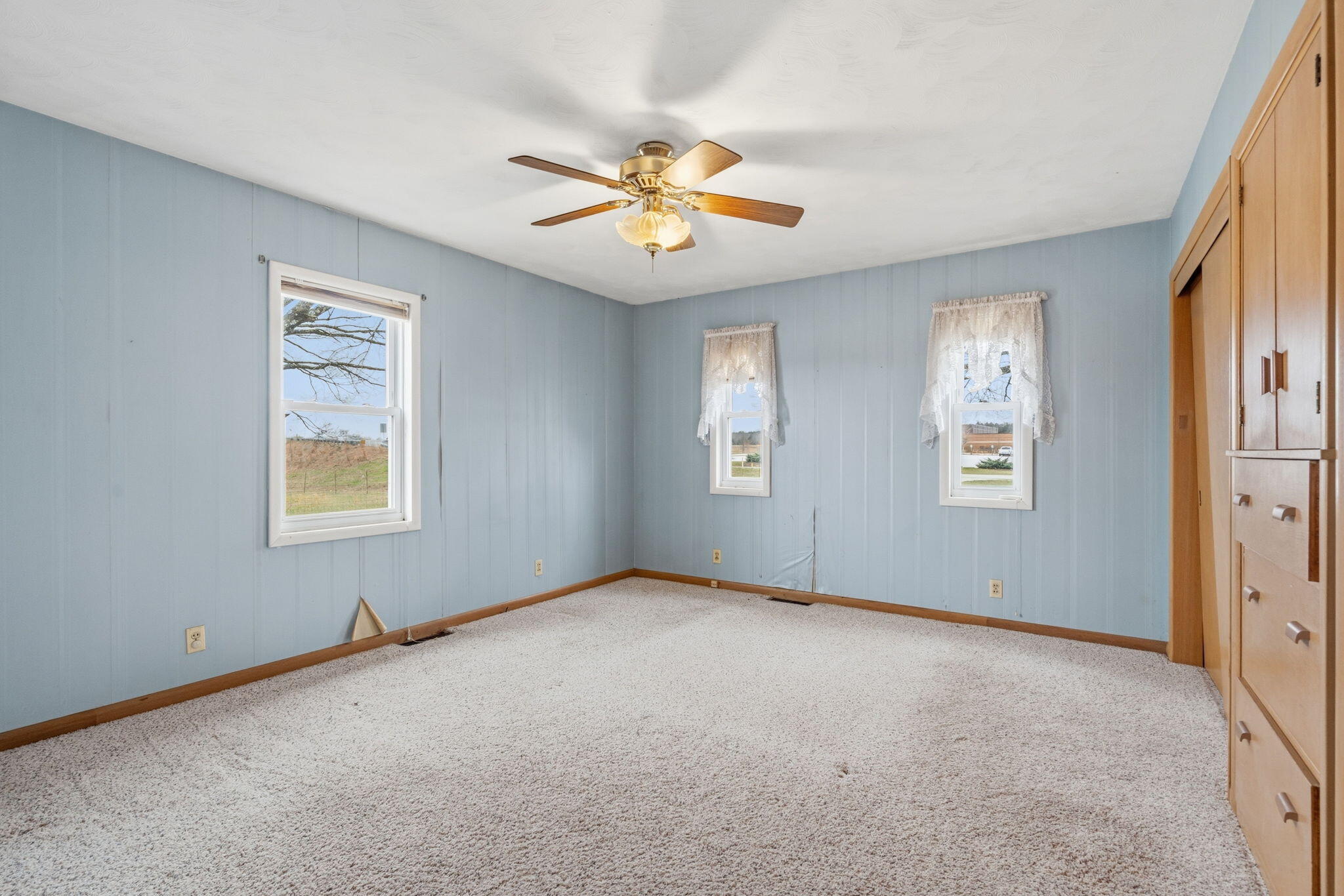 3916 South Springfield Avenue Property Photo 14