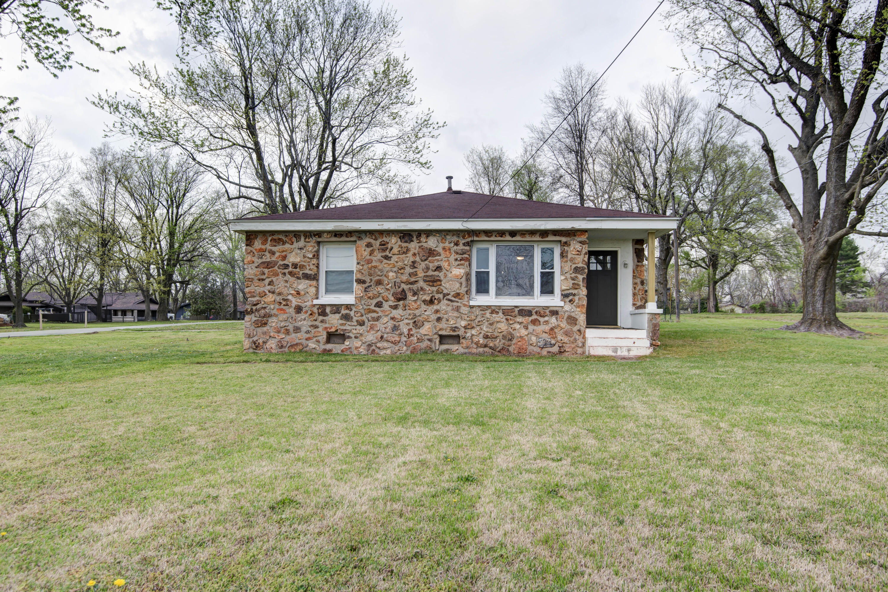 4982 South Douglas Drive Property Photo 2