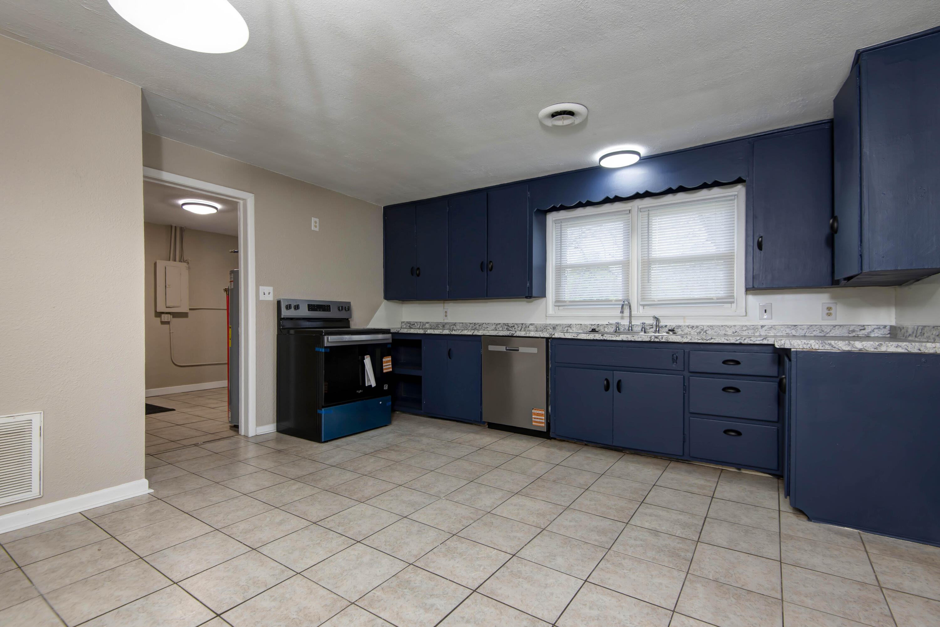 4982 South Douglas Drive Property Photo 10
