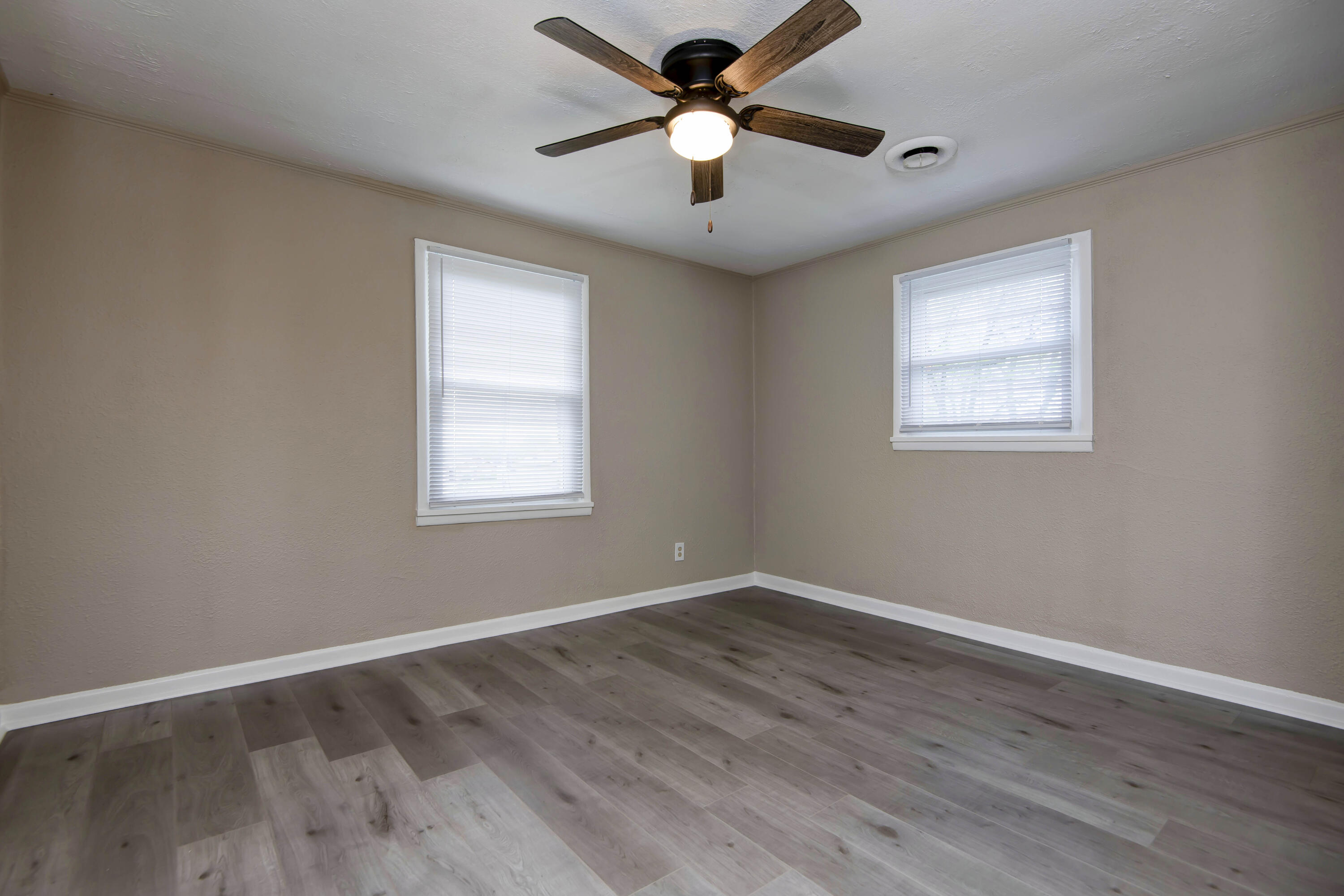 4982 South Douglas Drive Property Photo 13