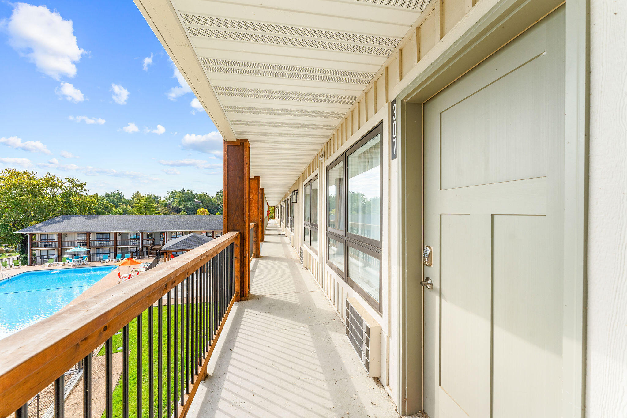 403 Veterans Boulevard 307 Property Photo 2