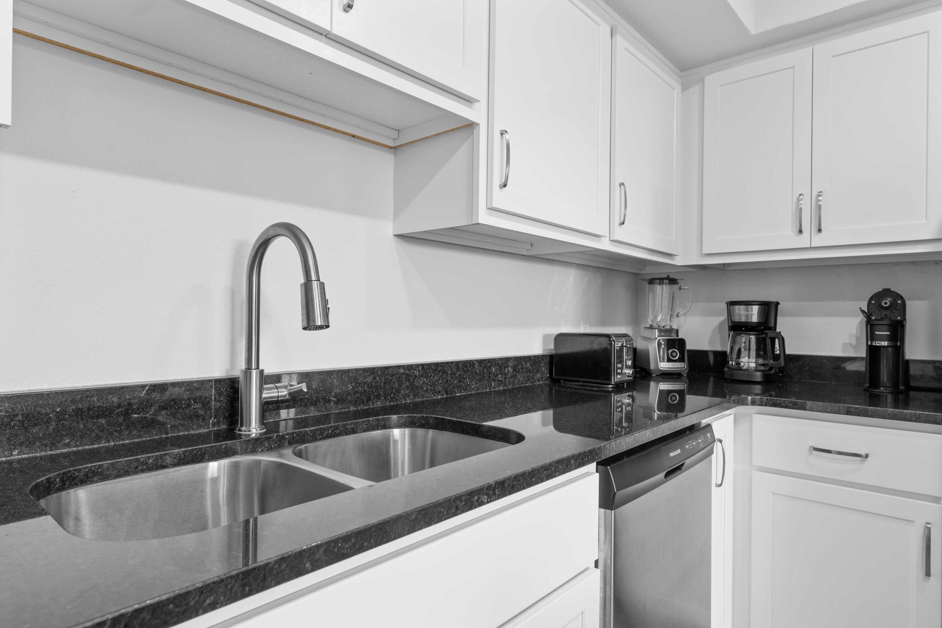 403 Veterans Boulevard 307 Property Photo 10