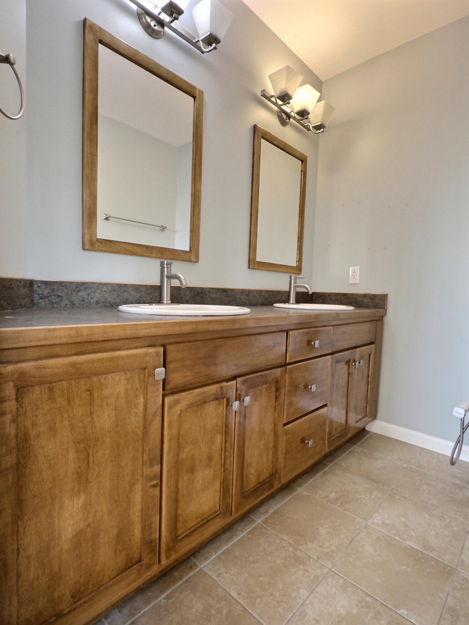 741 Co Rd 574 Property Photo 24