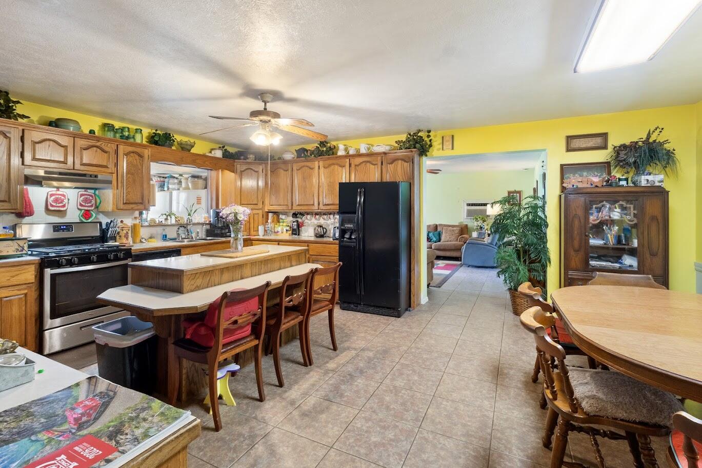 22057 State Highway 37 Property Photo 7