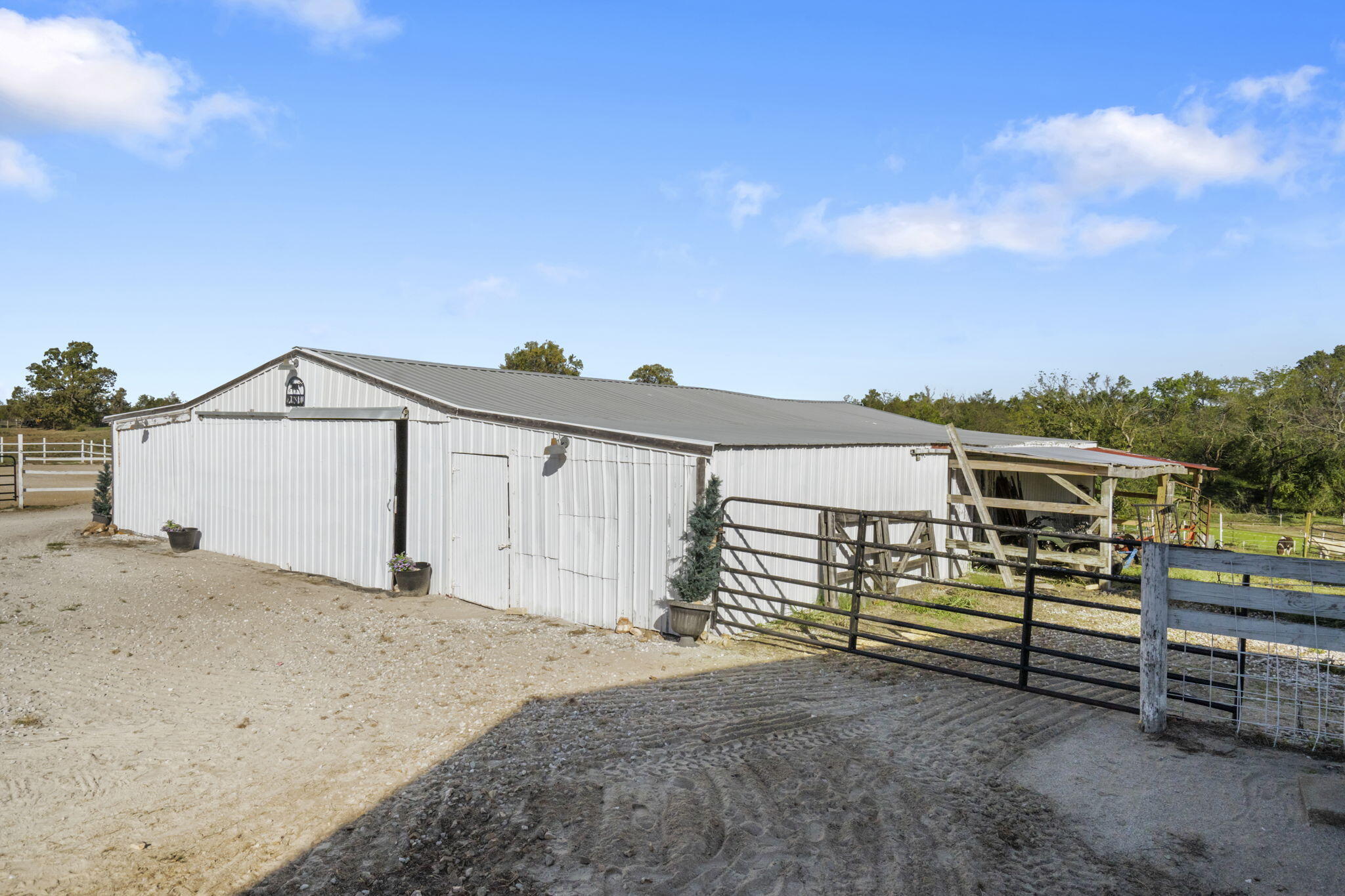3259 West Farm Rd 60 Property Photo 6