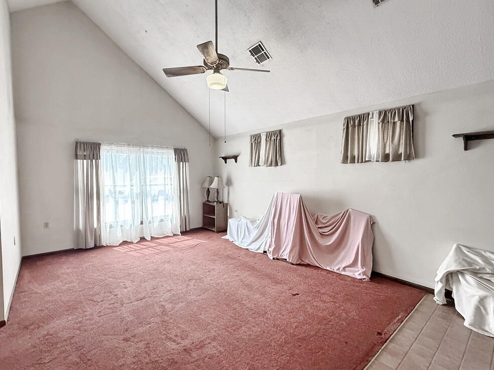 3705 East 150 Road Property Photo 10