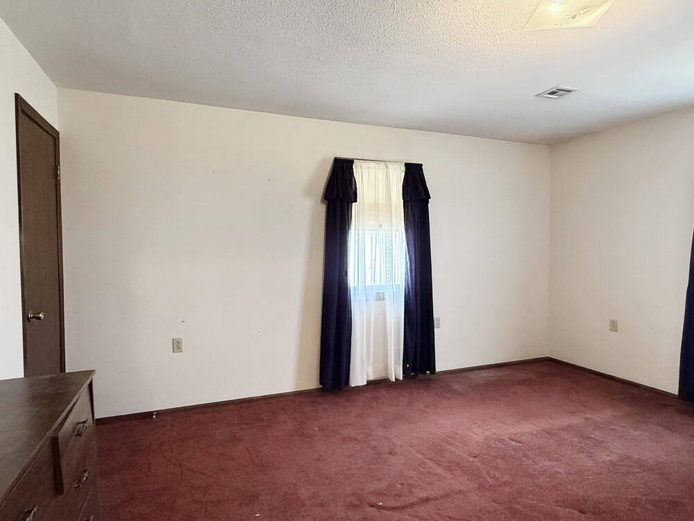 3705 East 150 Road Property Photo 30