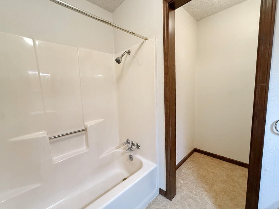 3705 East 150 Road Property Photo 32