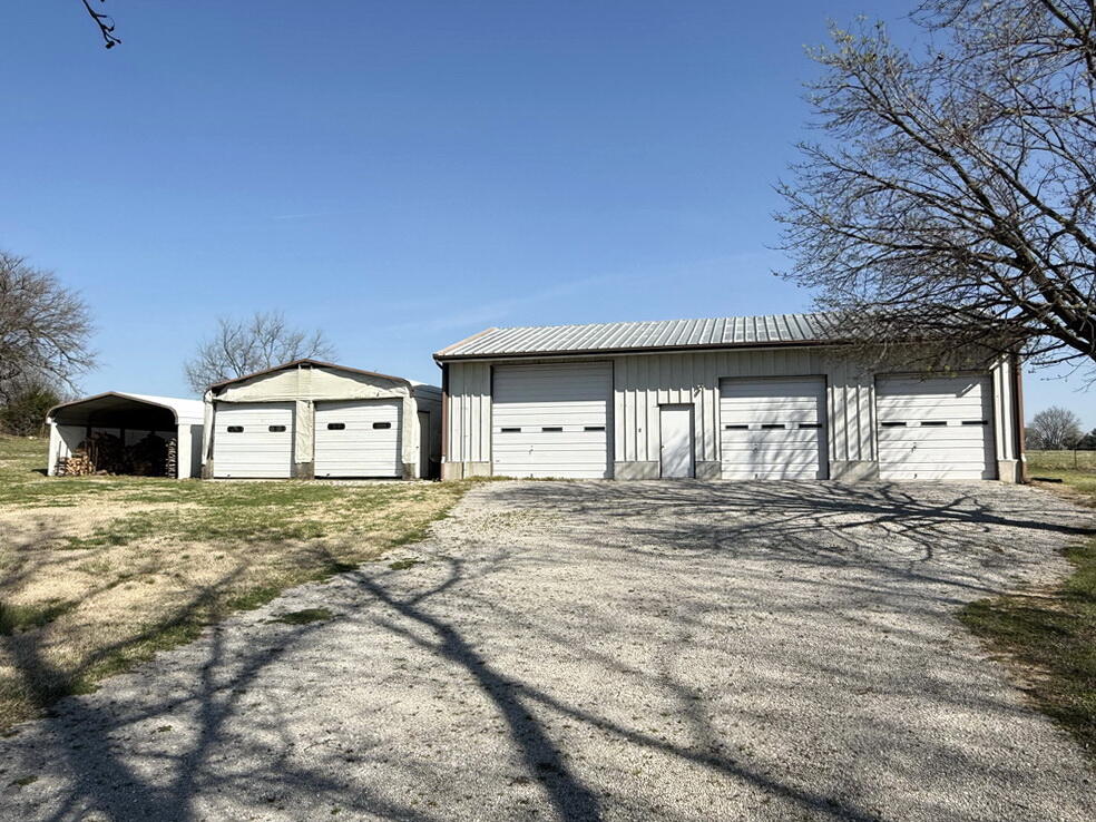 3705 East 150 Road Property Photo 41
