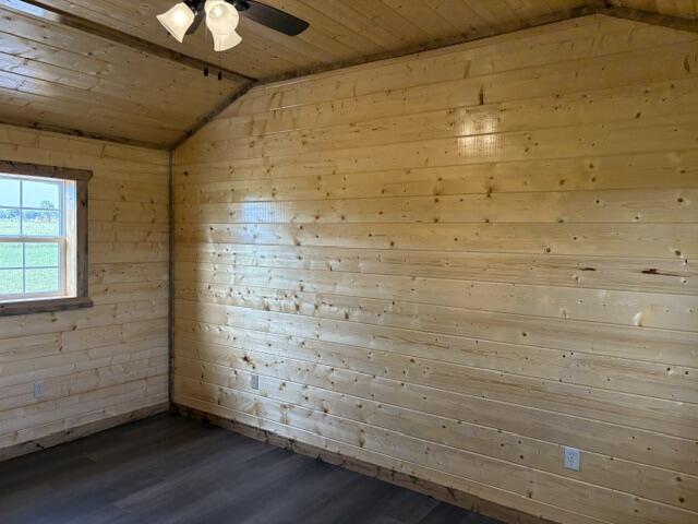 20012 Lawrence 2175 Property Photo 7