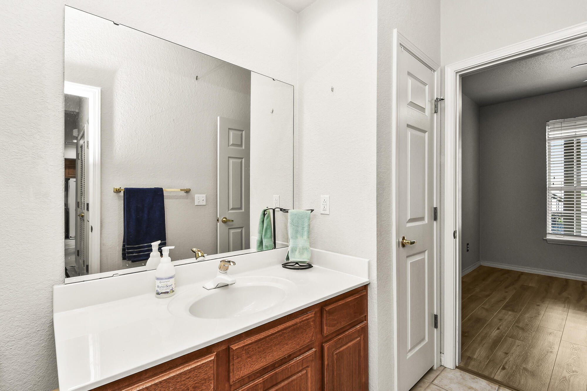 680 Emerald Pointe Drive Bld 3 Un1 Property Photo 32
