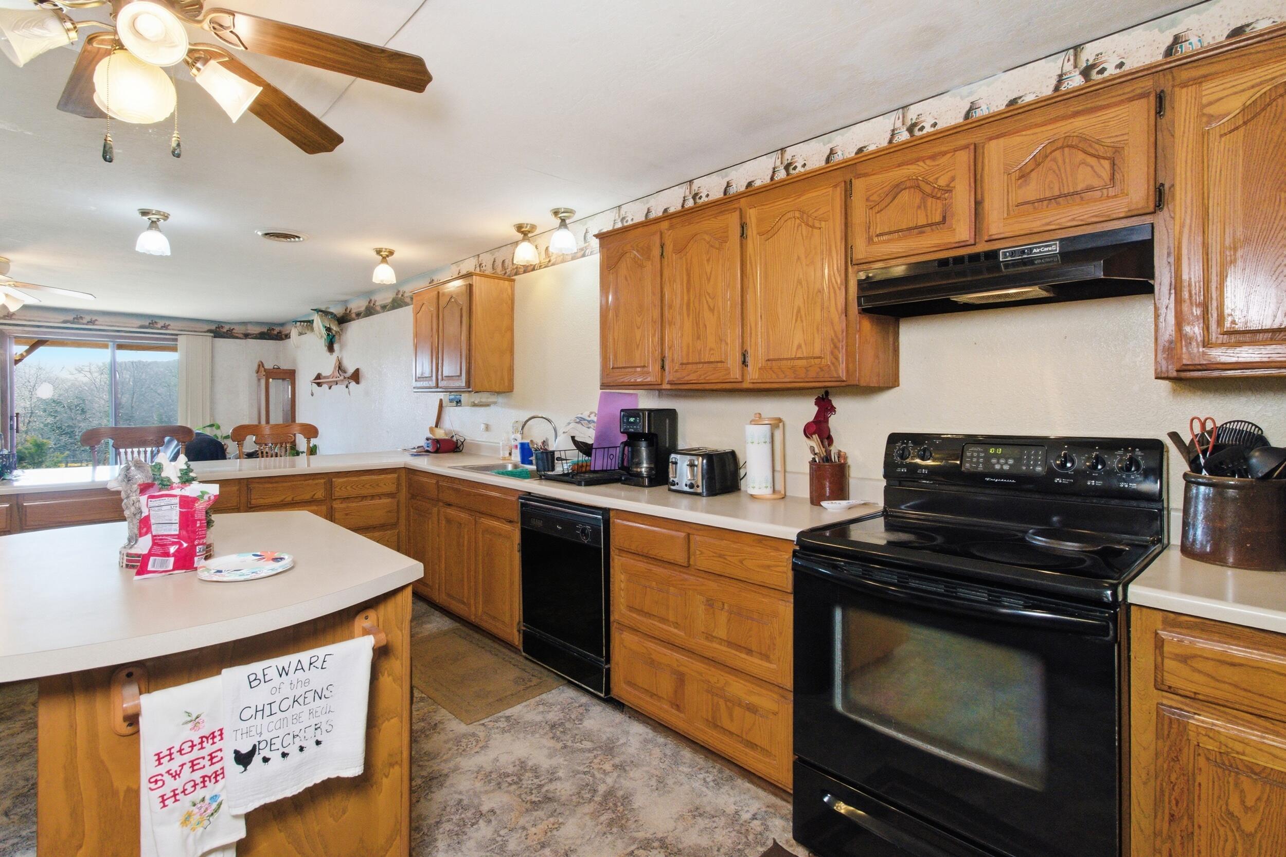 557 Hagewood Lane Property Photo 10