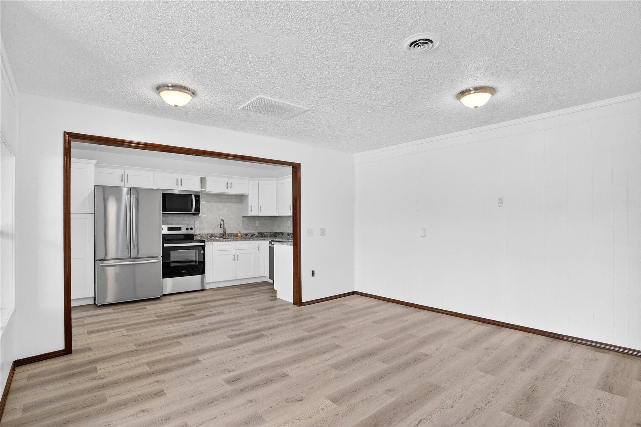 24484 Bearclaw Lane Property Photo 7