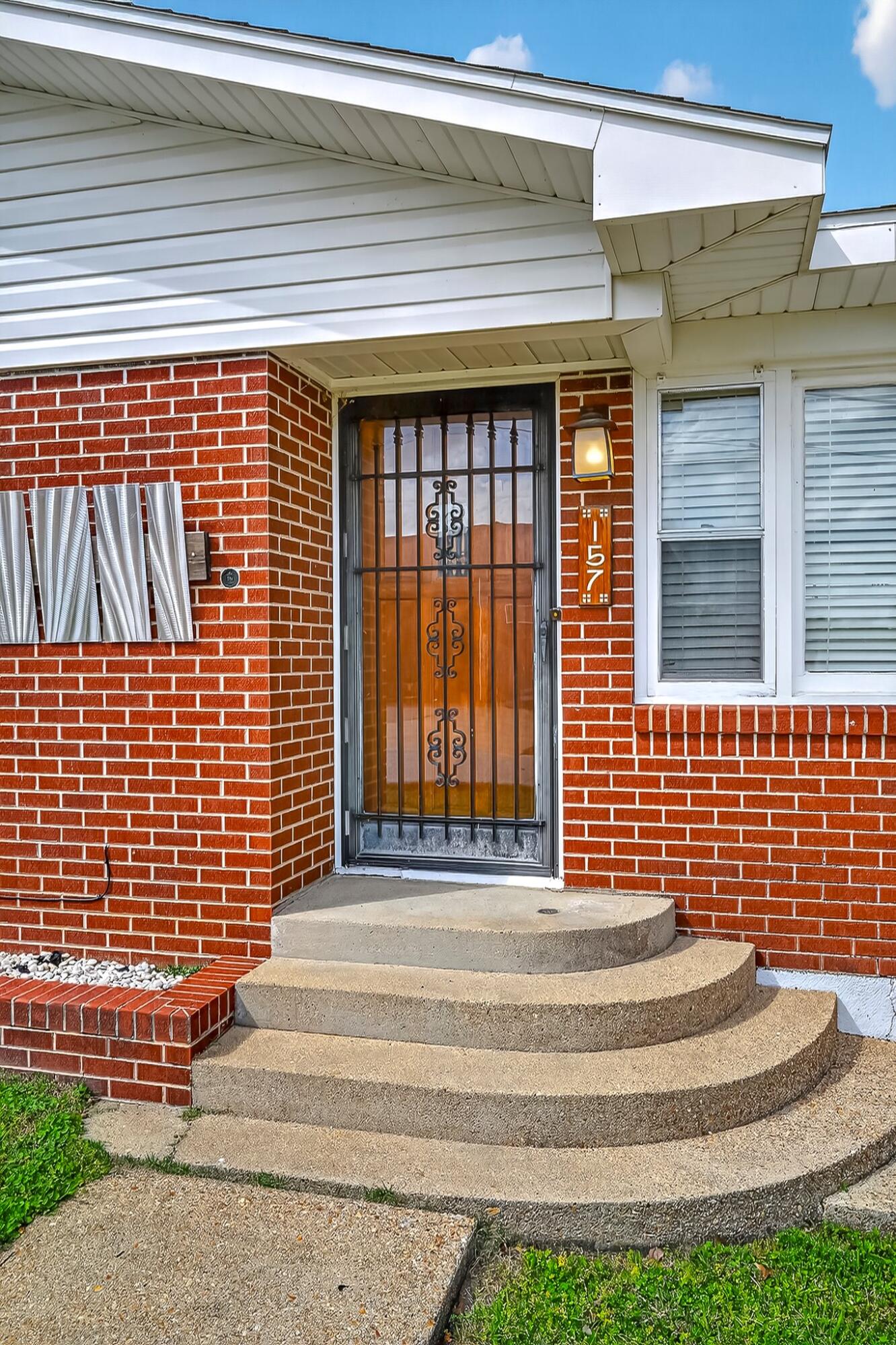 157 Spring Street Property Photo 4