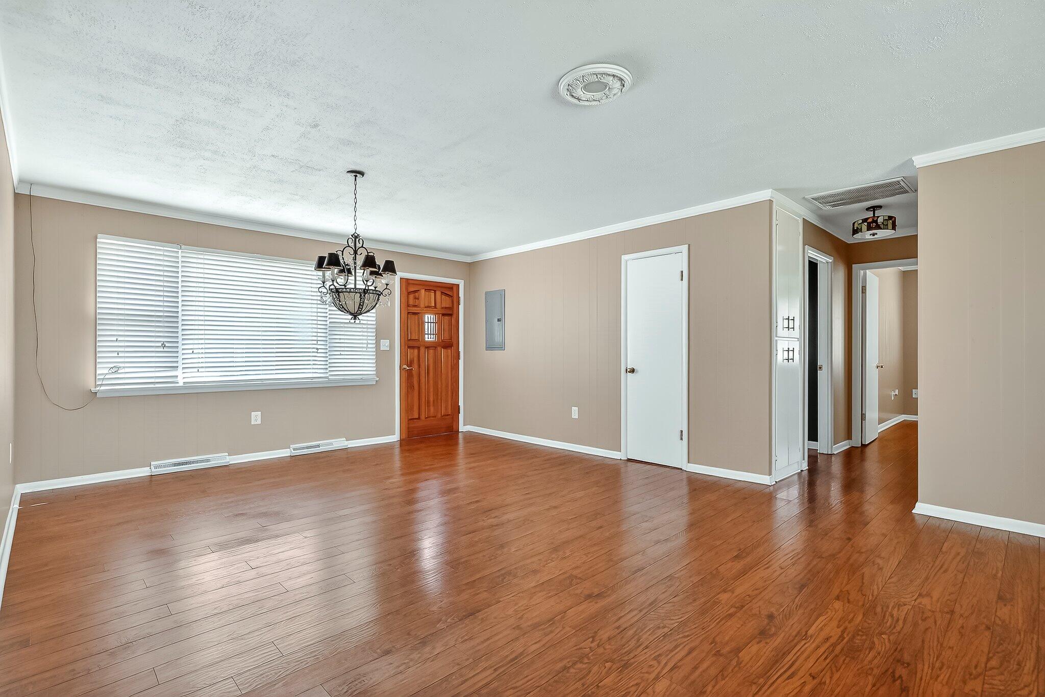 157 Spring Street Property Photo 8