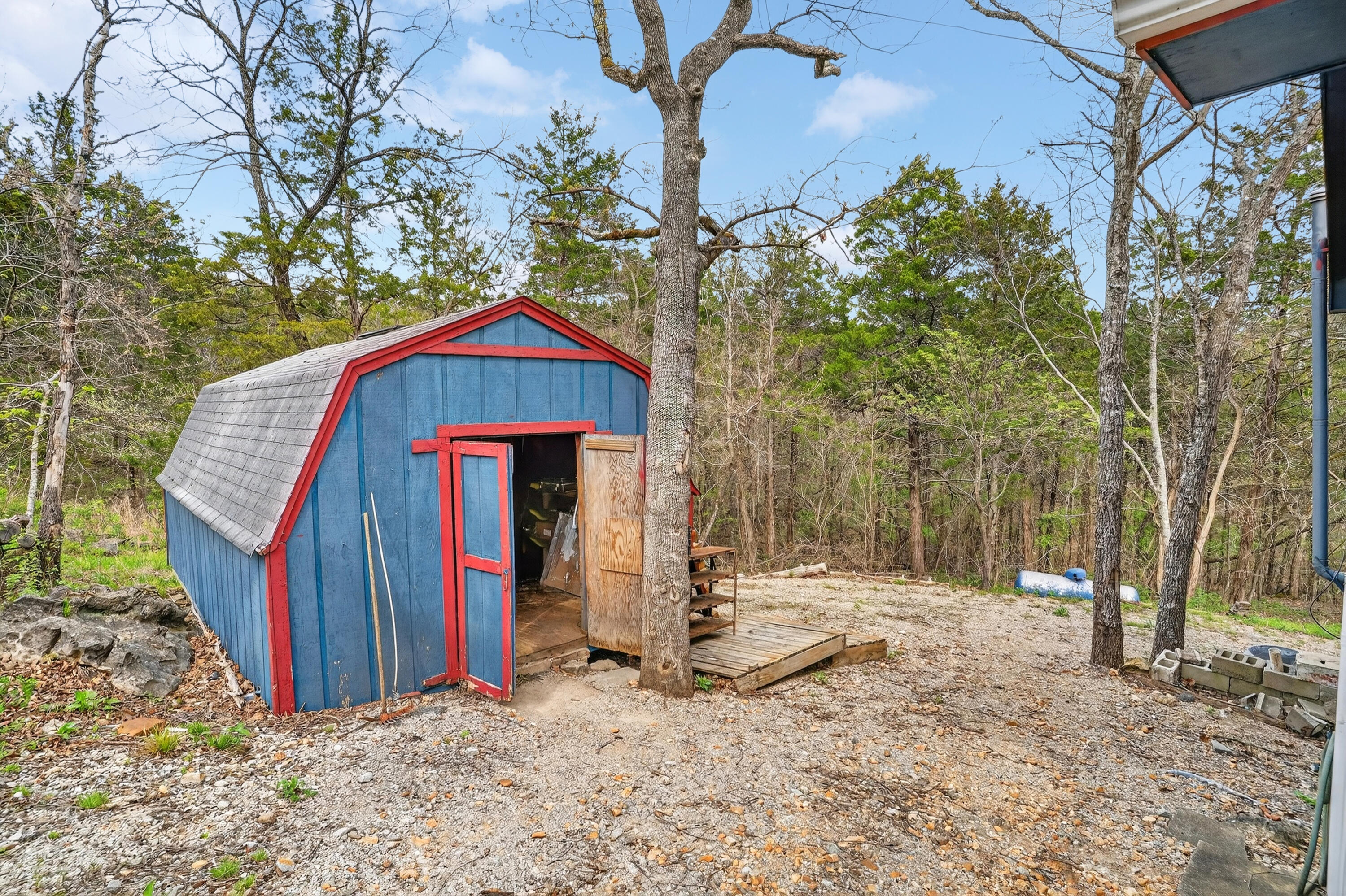 244 Skyline Drive Property Photo 5