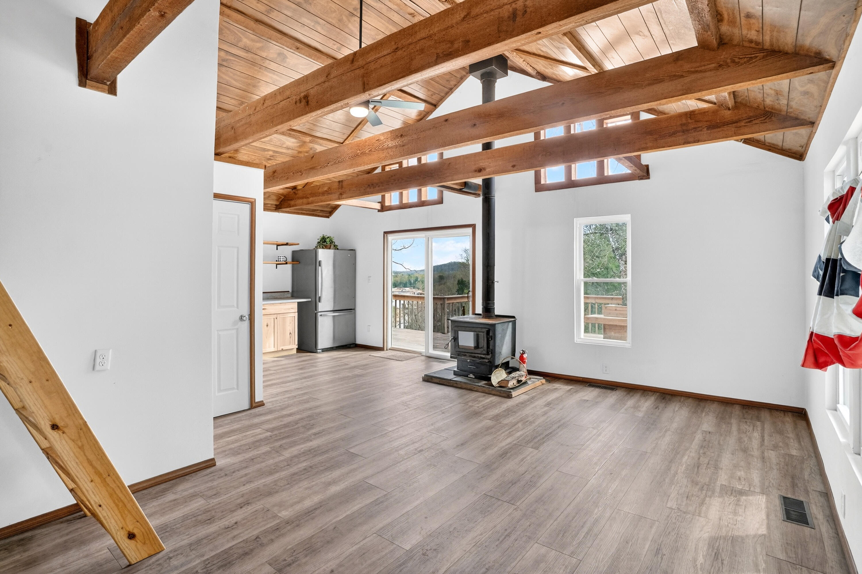244 Skyline Drive Property Photo 8