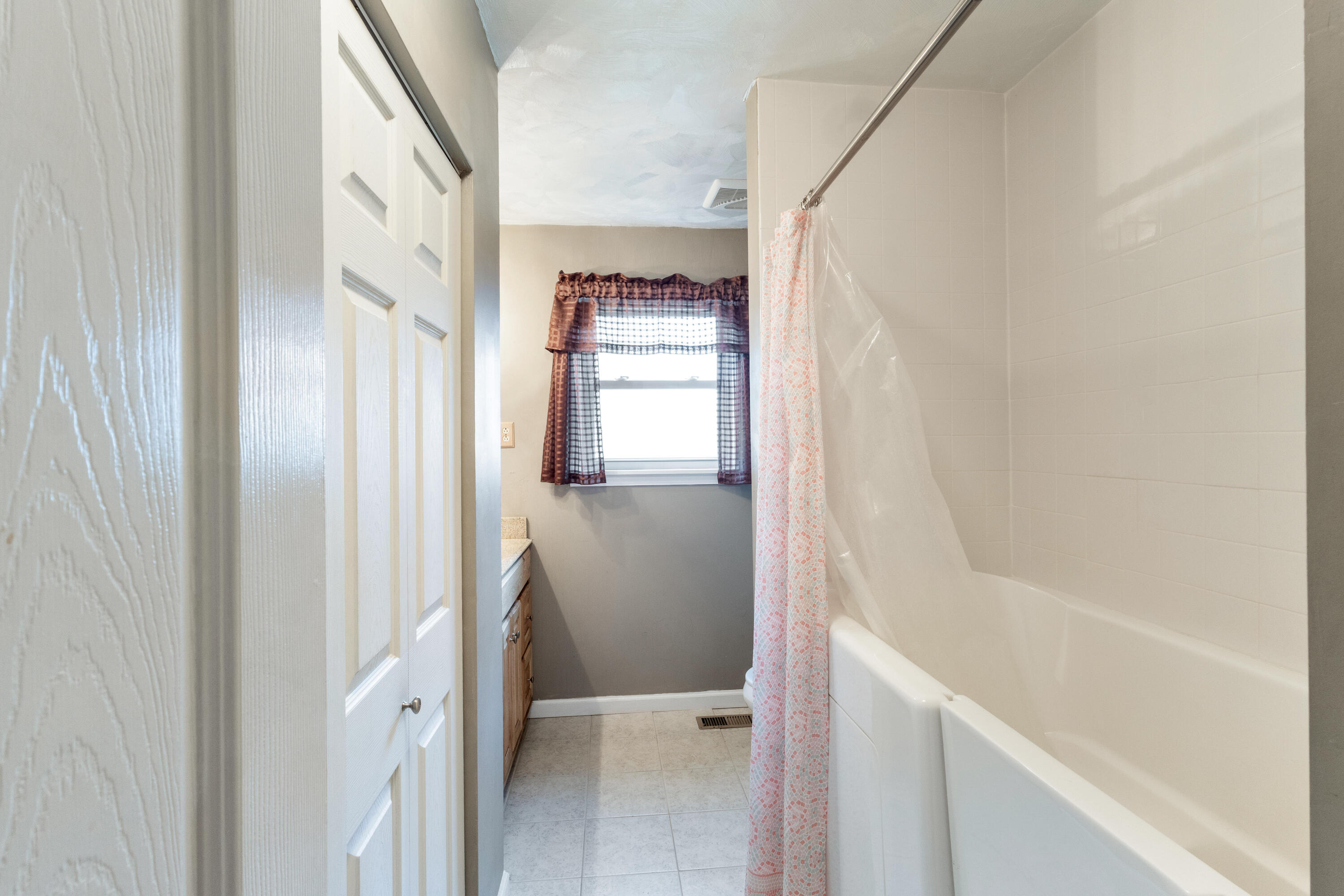 28316 Farm Road 1220 Property Photo 14