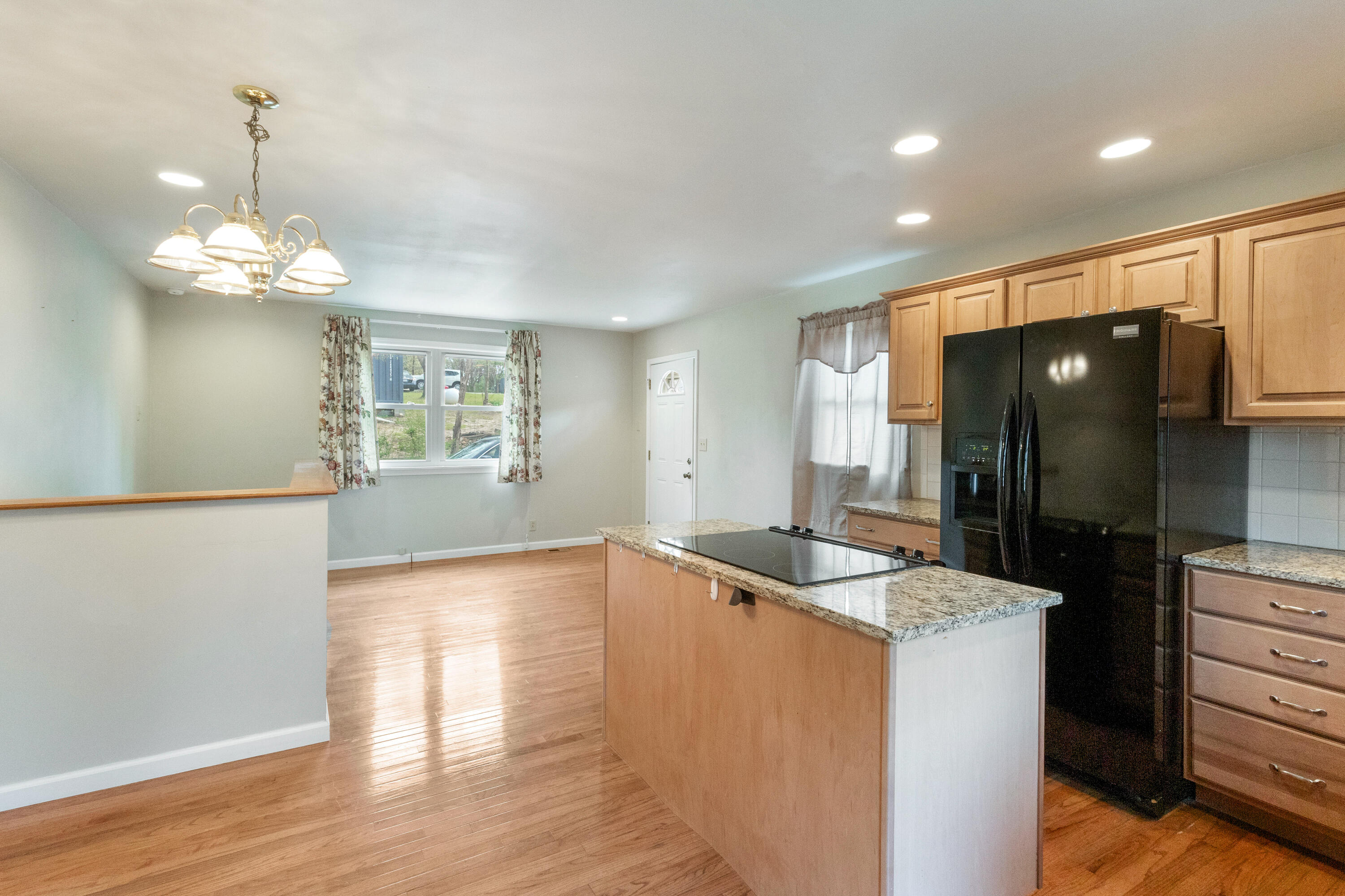 28316 Farm Road 1220 Property Photo 17