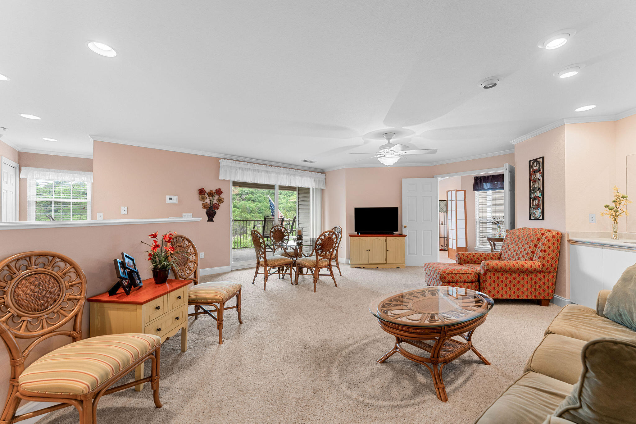 902 Rocky Shore Terrace Property Photo 6