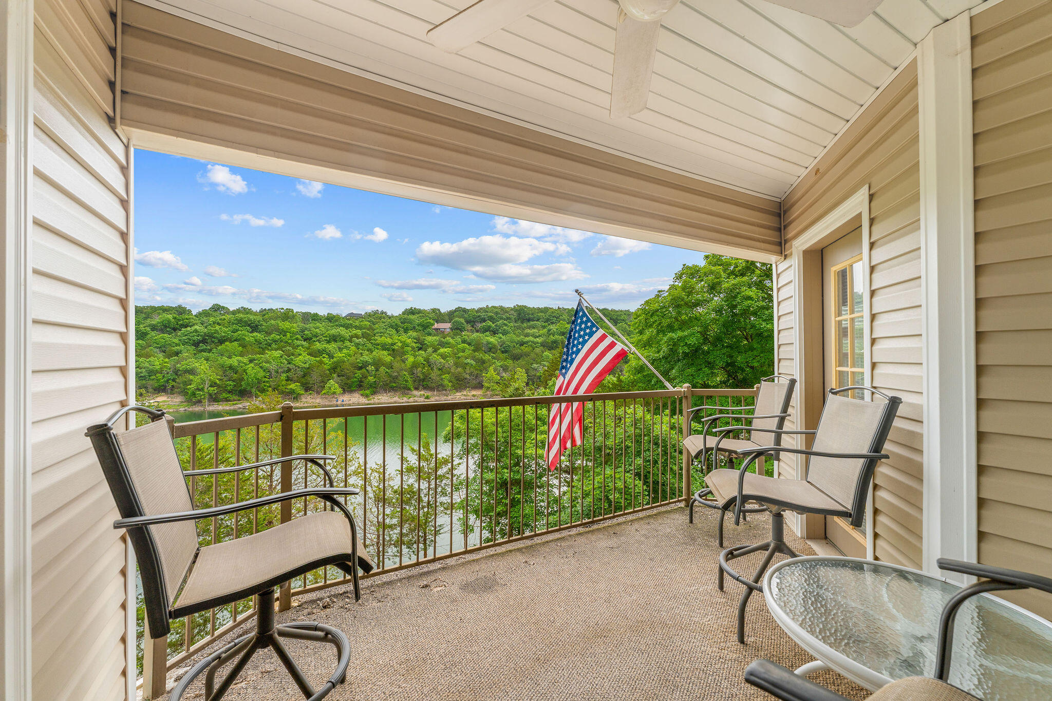 902 Rocky Shore Terrace Property Photo 39