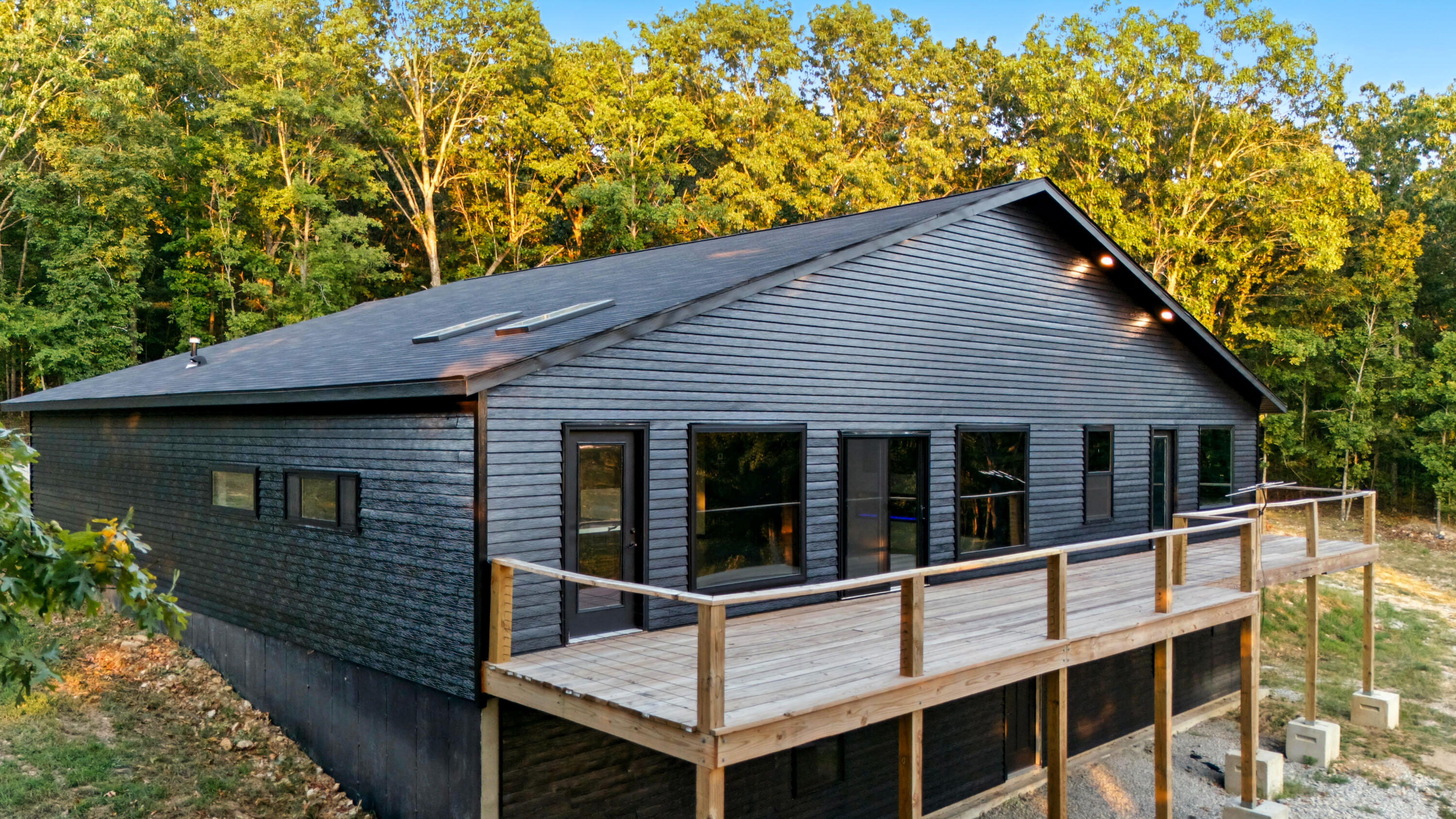 1201 County Road 555b Property Photo 6