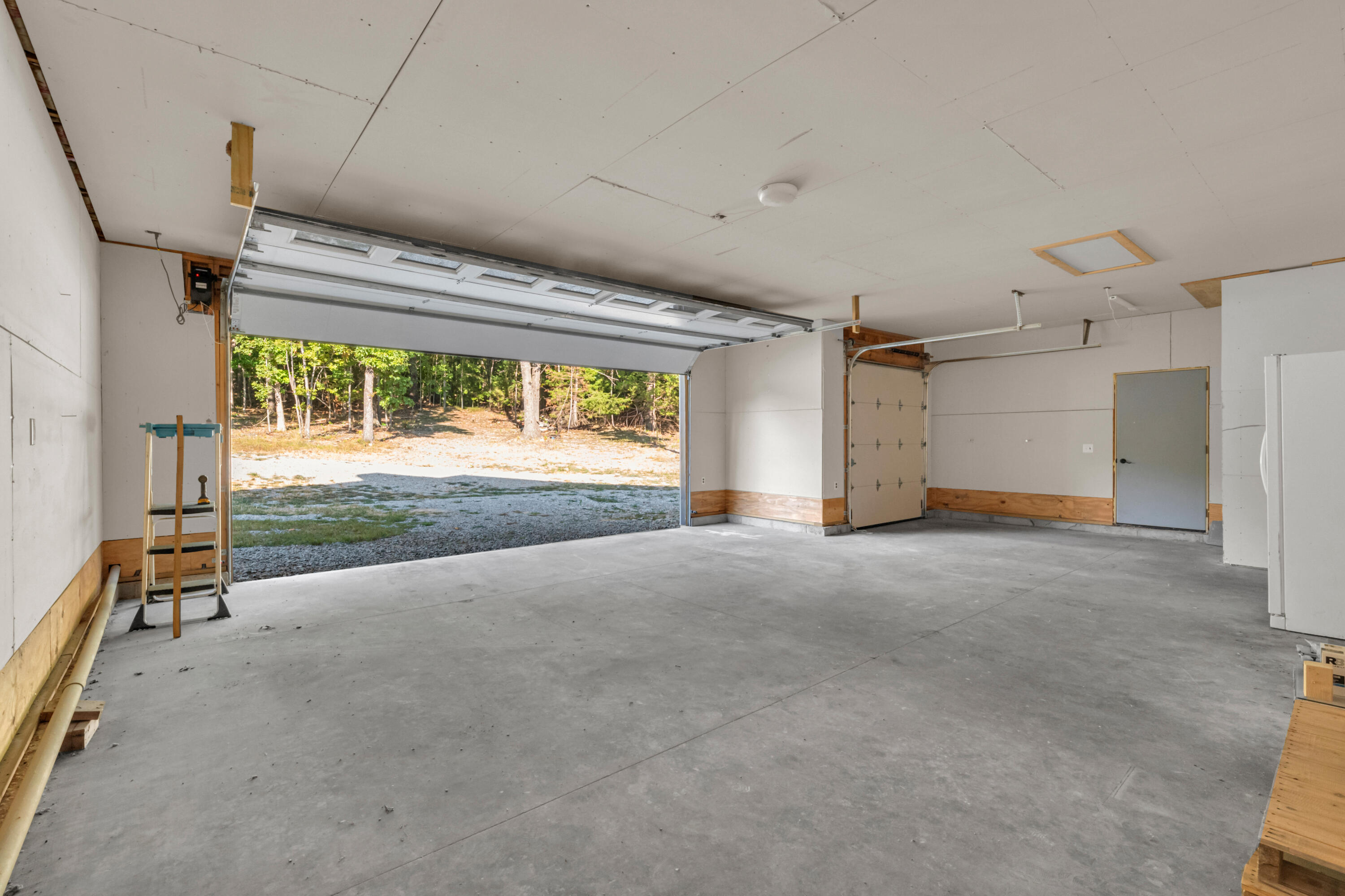 1201 County Road 555b Property Photo 41